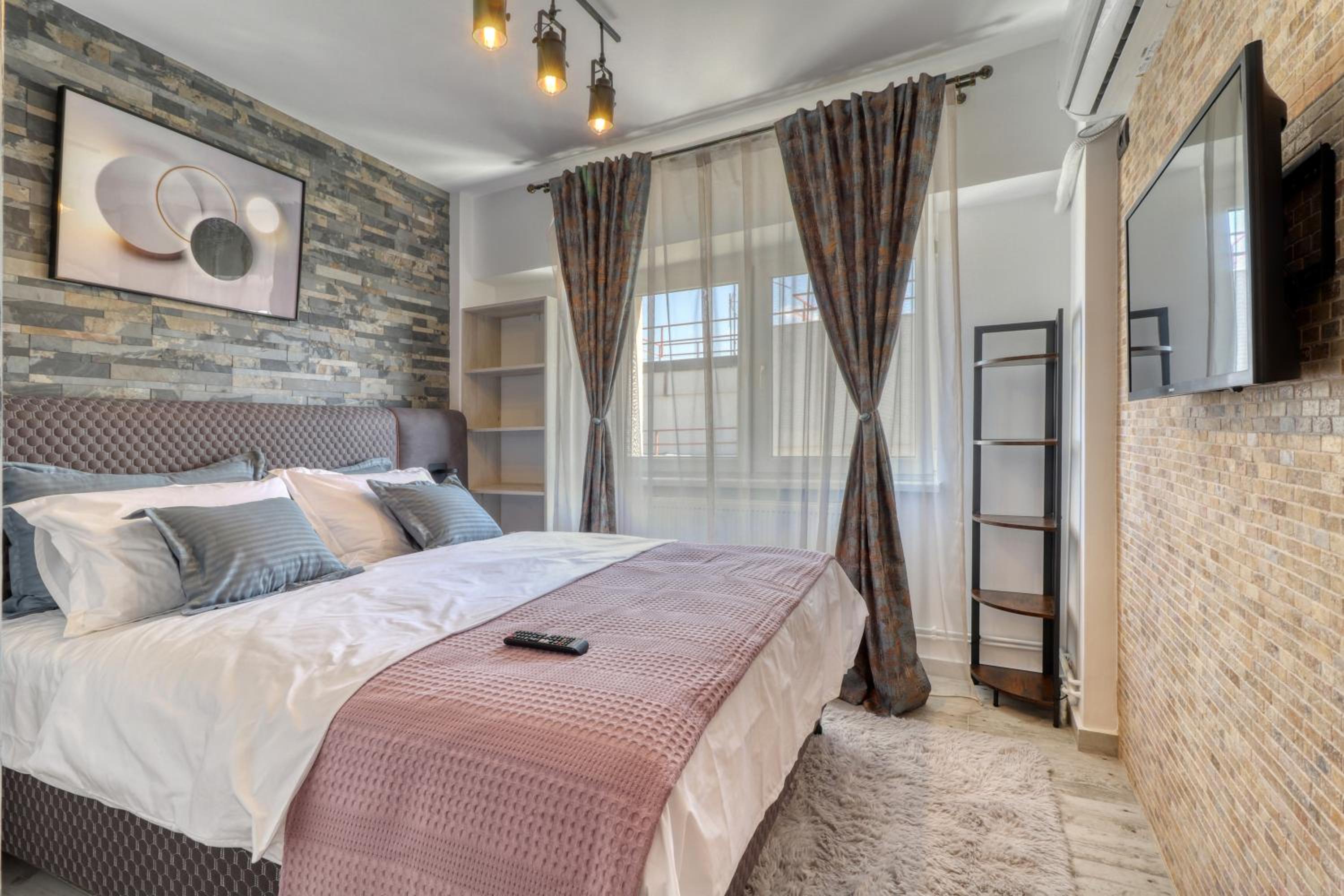 RDI Elegance Apartment Downtown