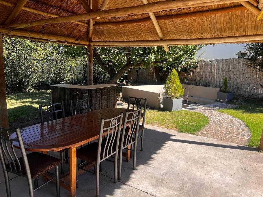 Exclusiva casa de primer nivel de dos habitaciones