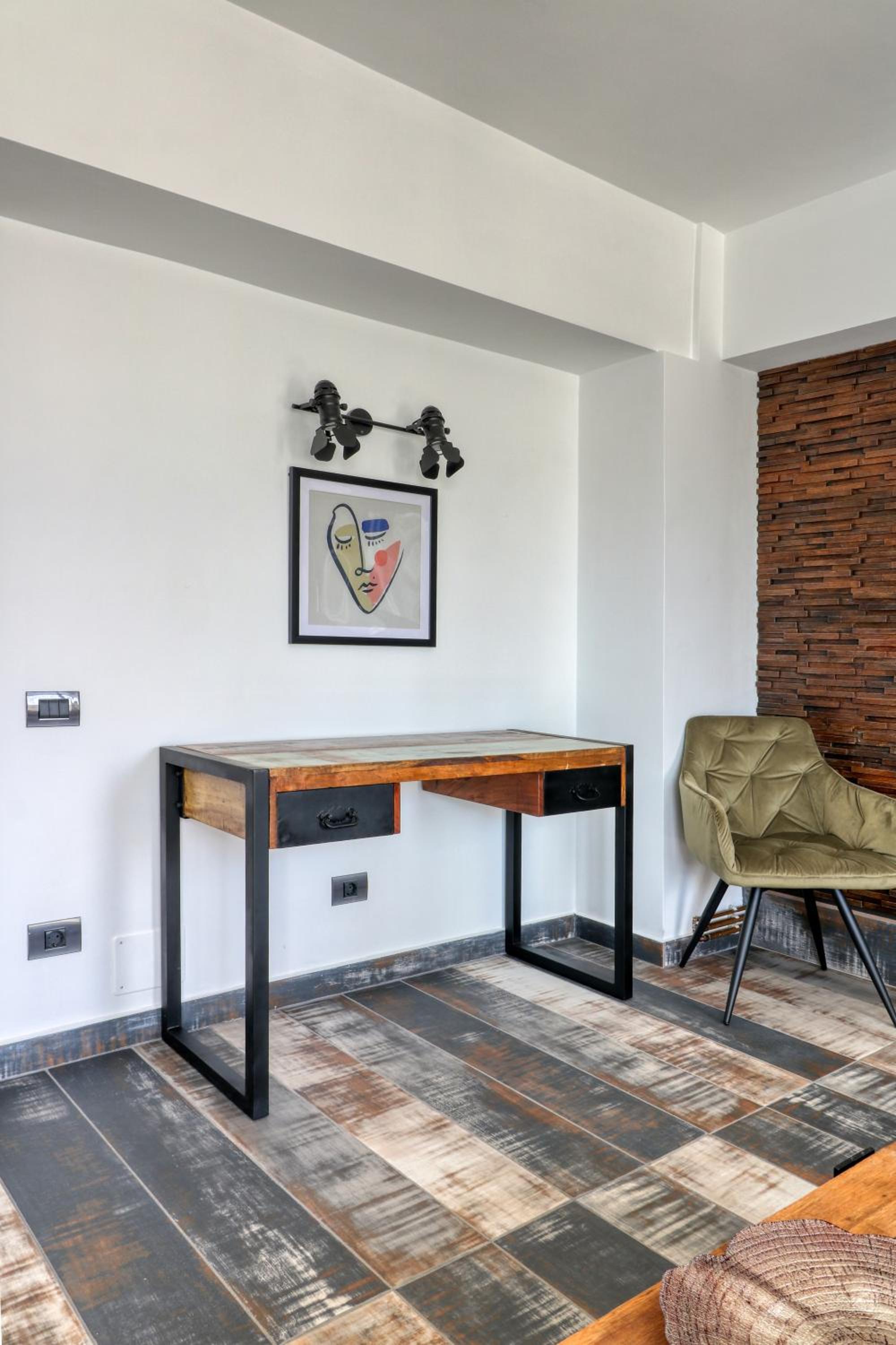 RDI Elegance Apartment Downtown