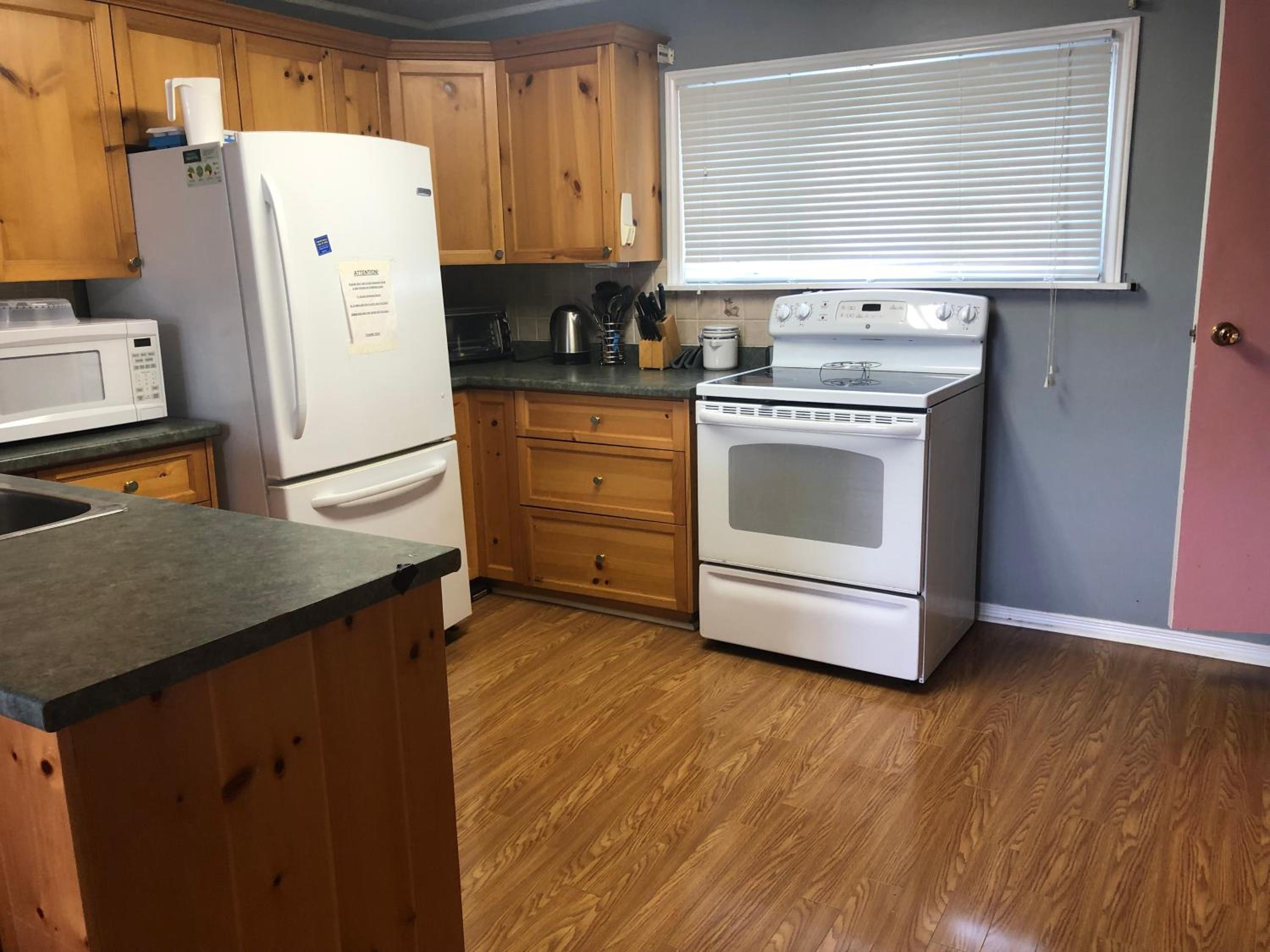 BALSAM LAKE 4 BED ROOM COTTAGE