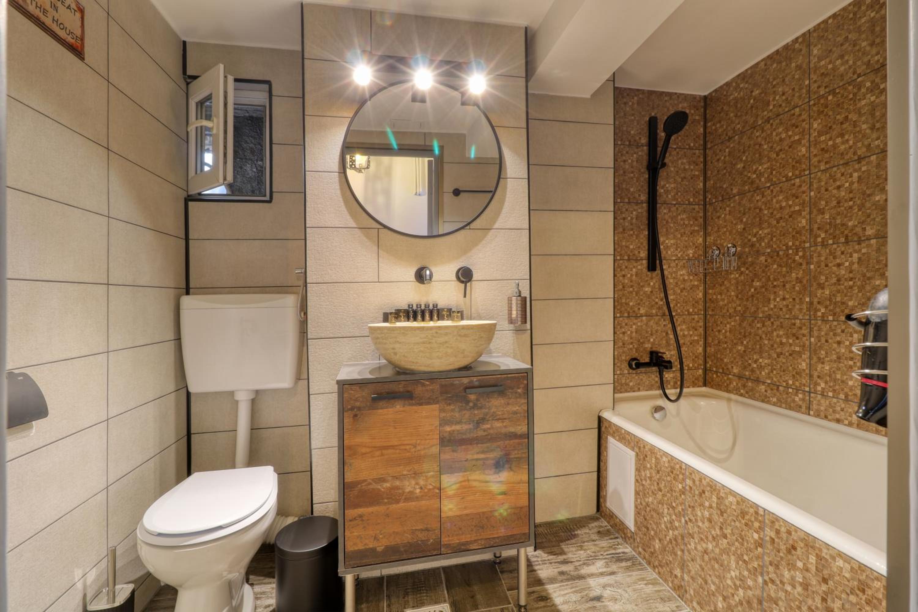 RDI Elegance Apartment Downtown