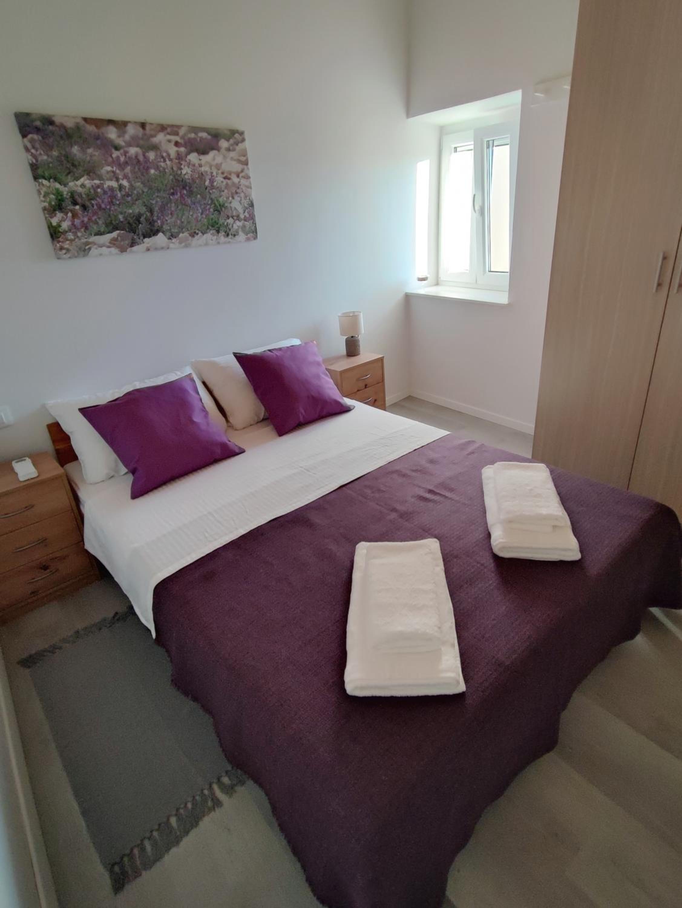 Acacia House - Cres Island view 3