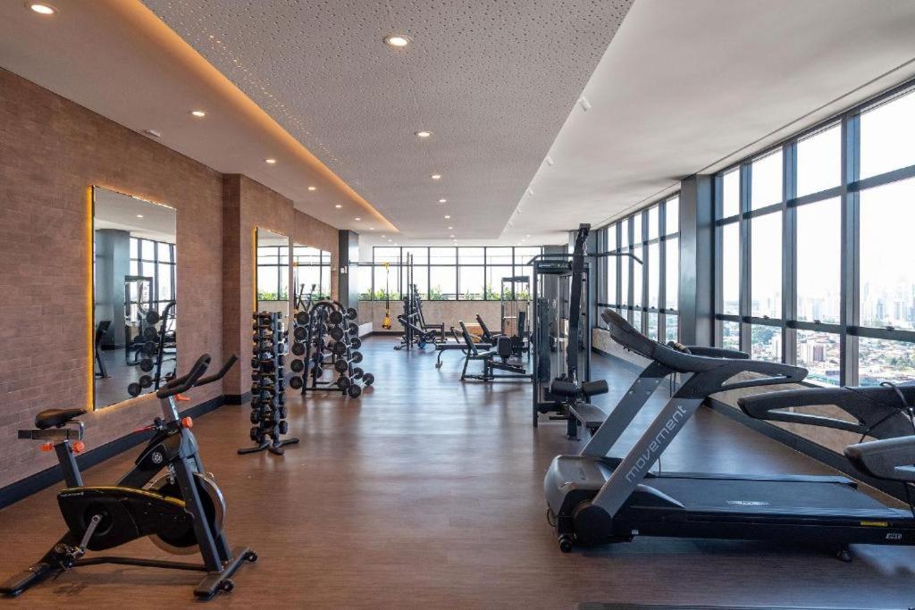 Lindo flat em prédio luxuoso - Excelente localização