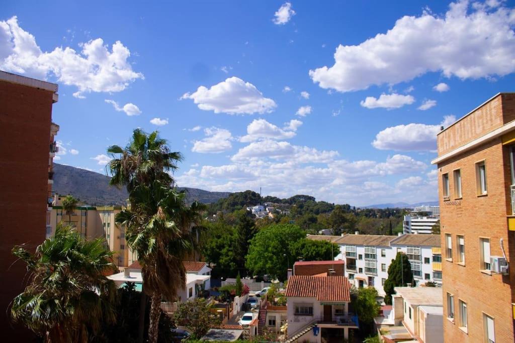 Stylish and comfortable one bedroom with sea view