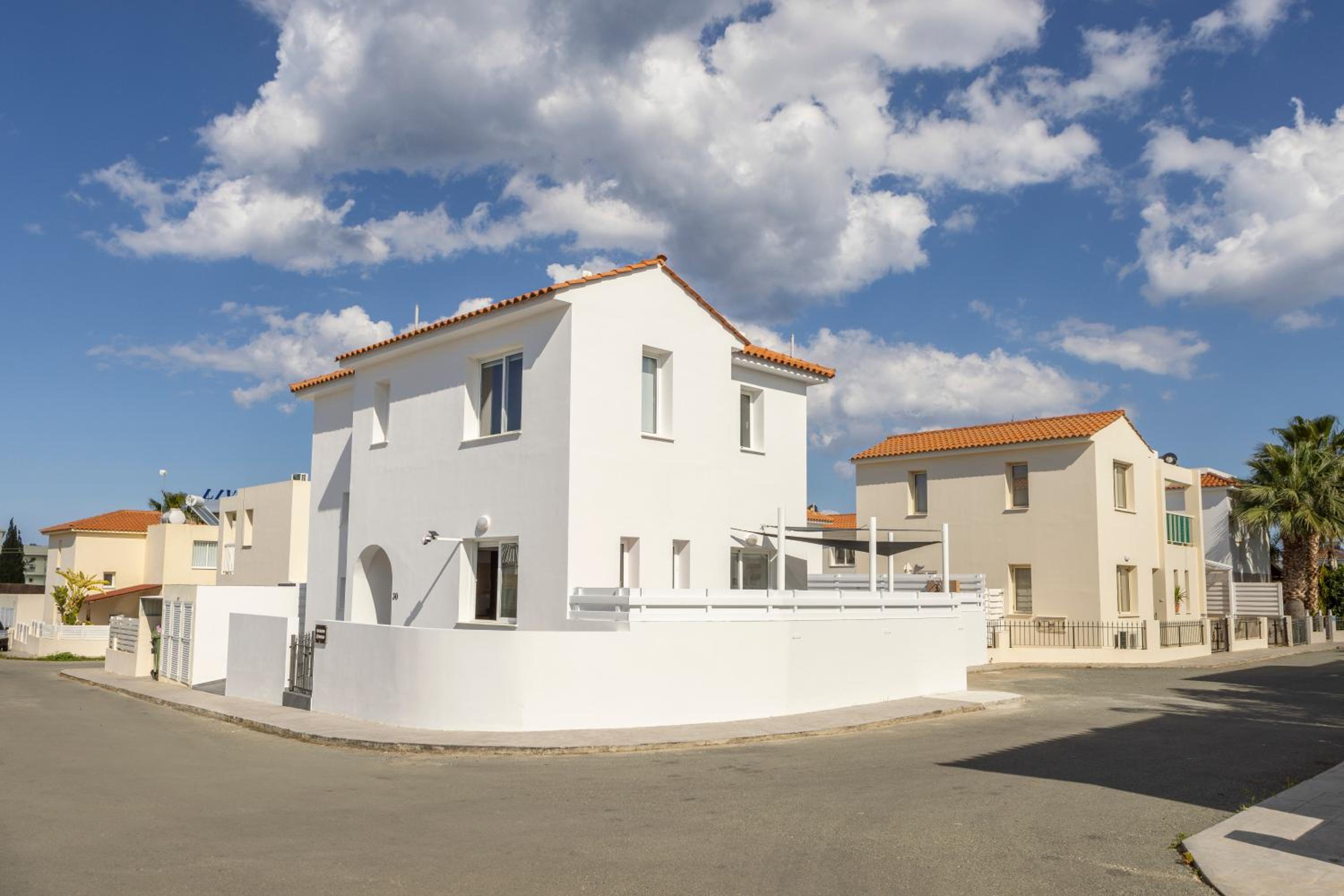 The Second Diamond Protara - 2' Walk to Beach