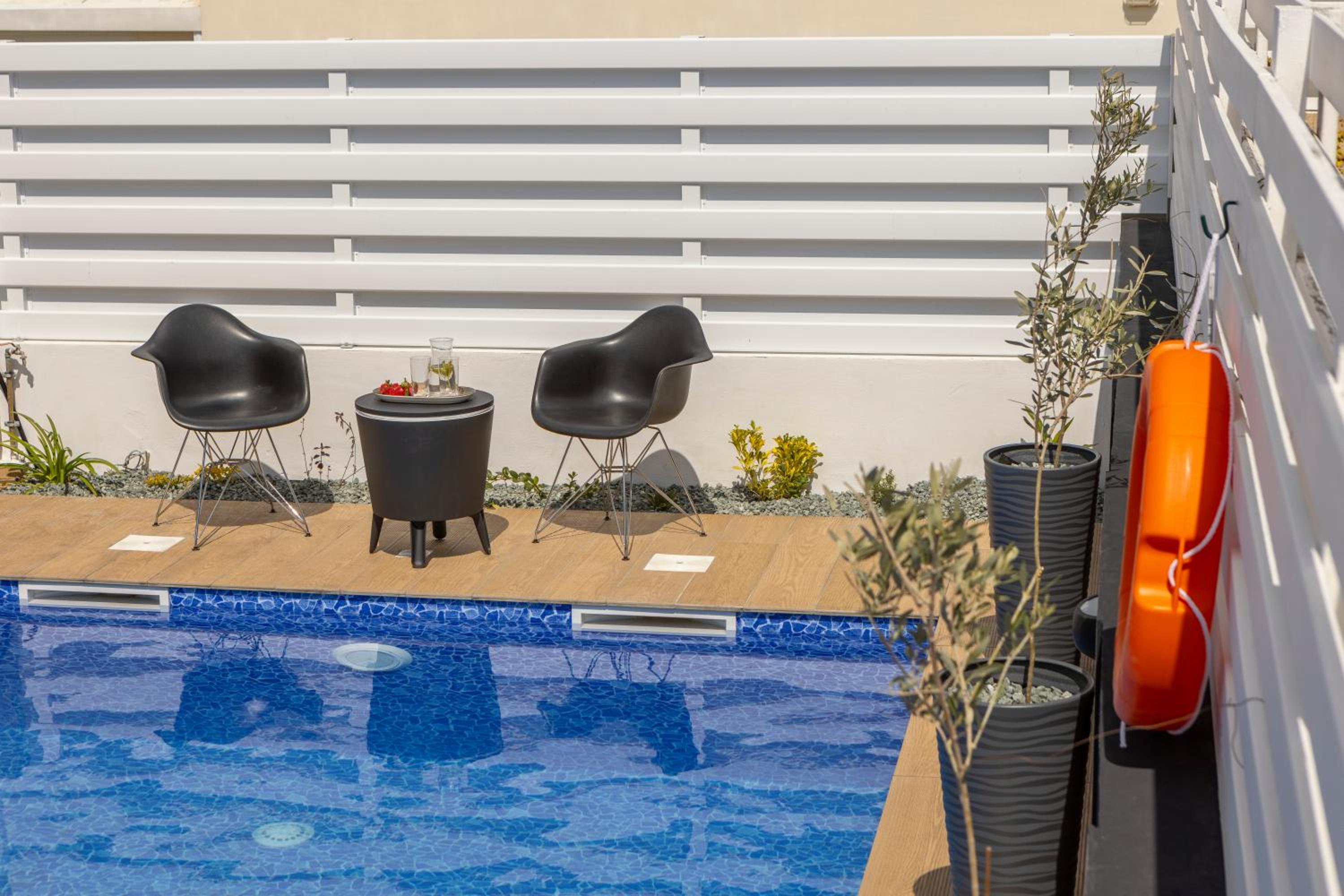 The Second Diamond Protara - 2' Walk to Beach