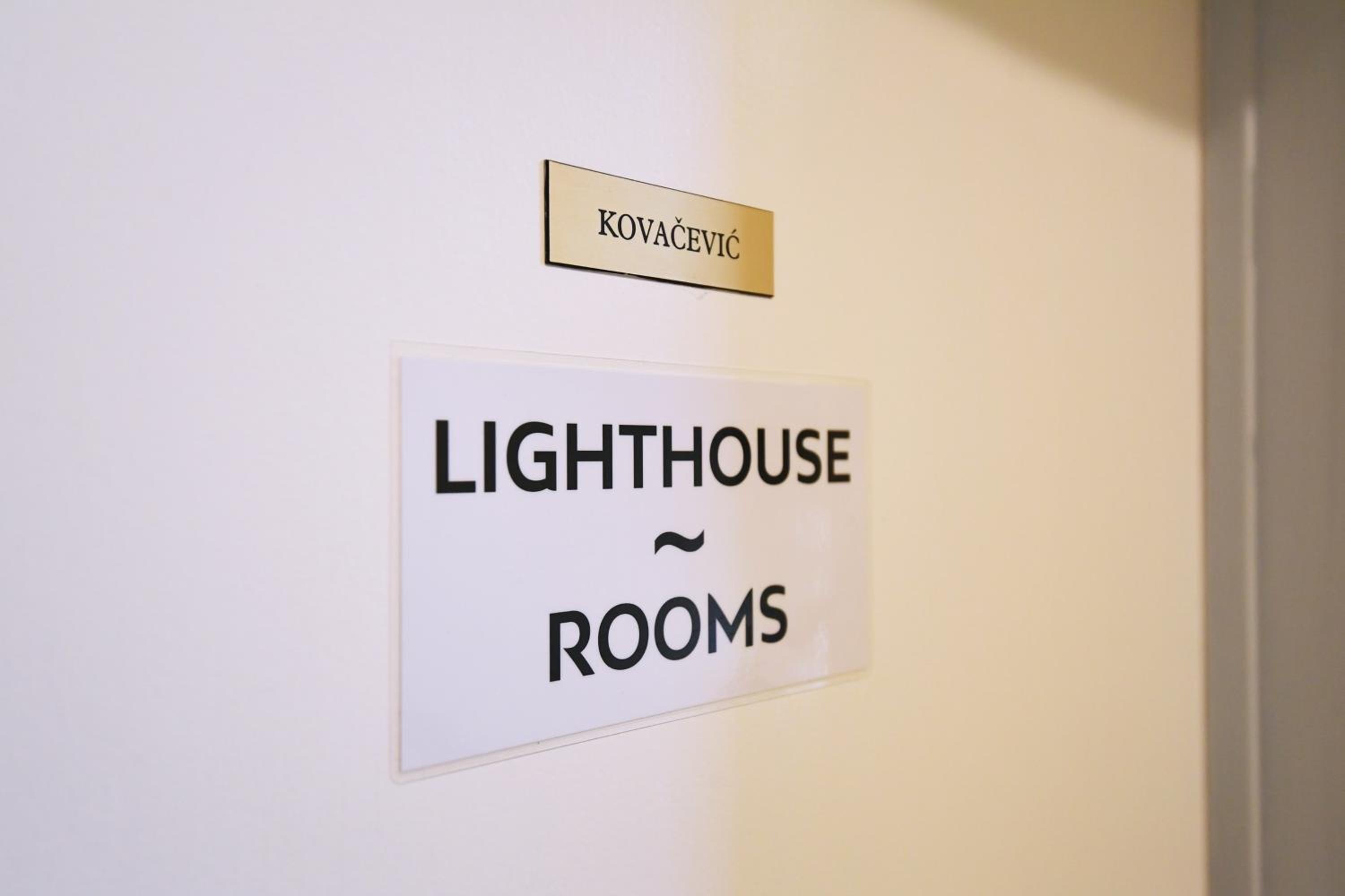 Green lighthouse rooms view 4