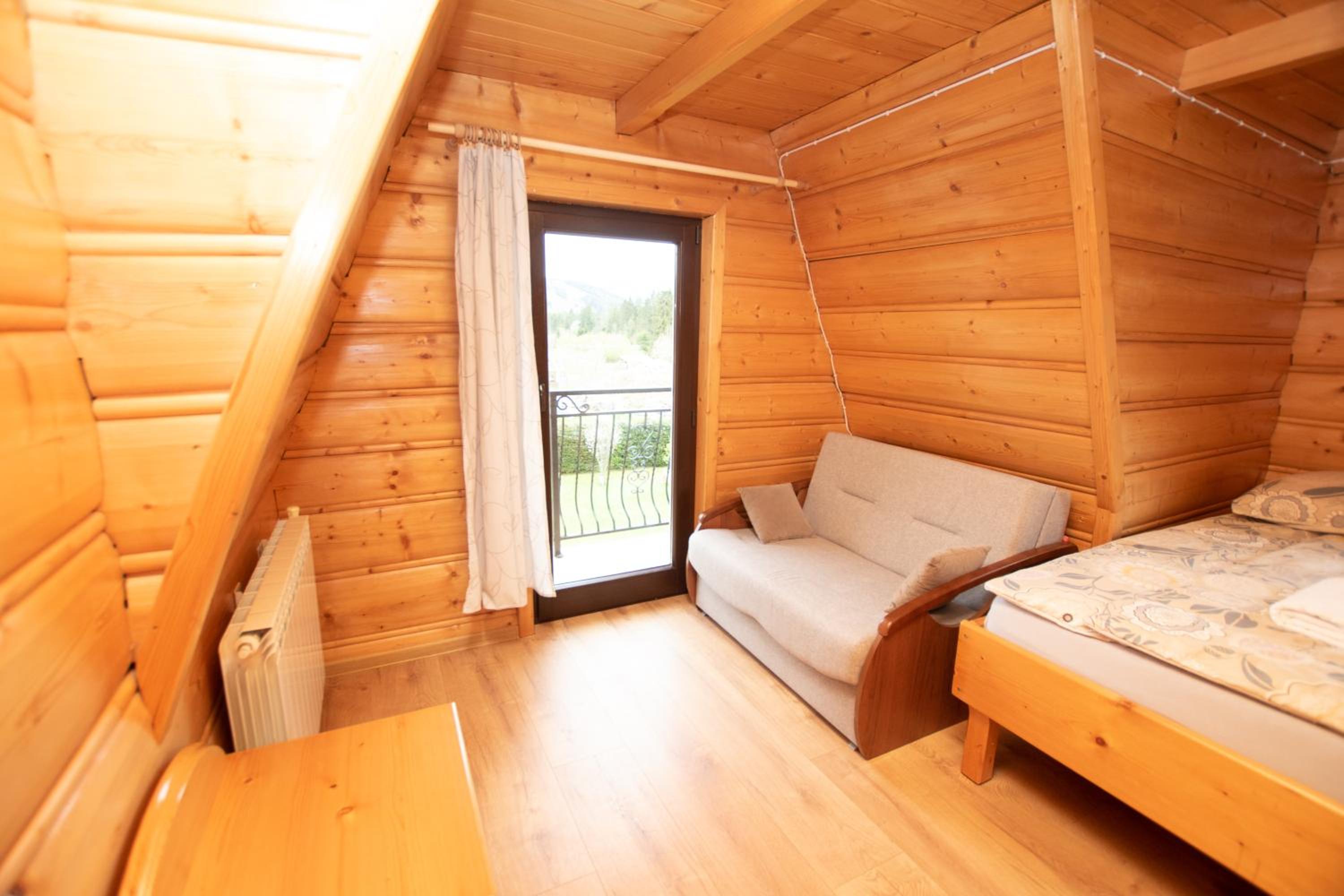 Pod Hawraniem Ski & Bike Friendly