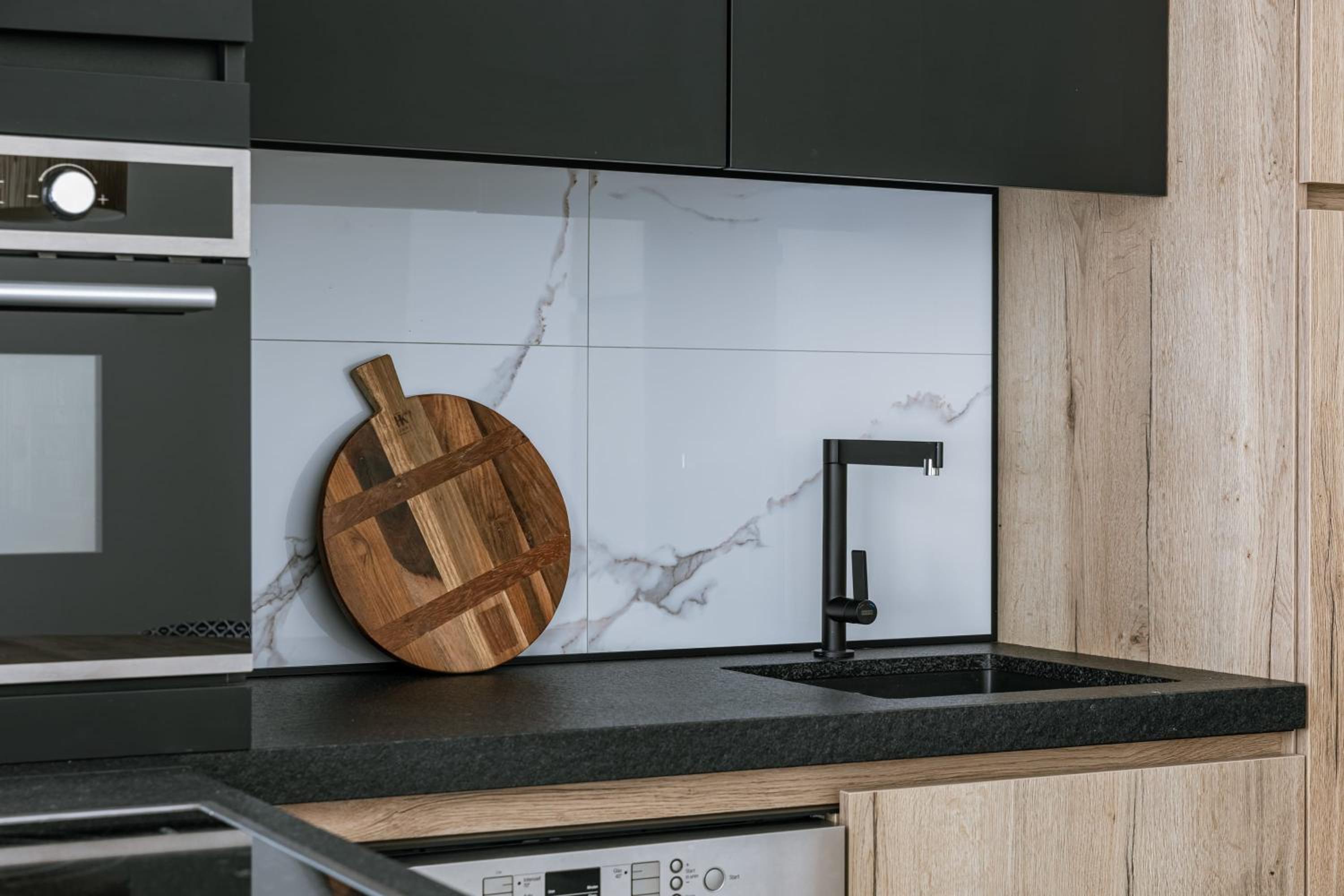 Huswell - Stylish two bedroom apartment on top location