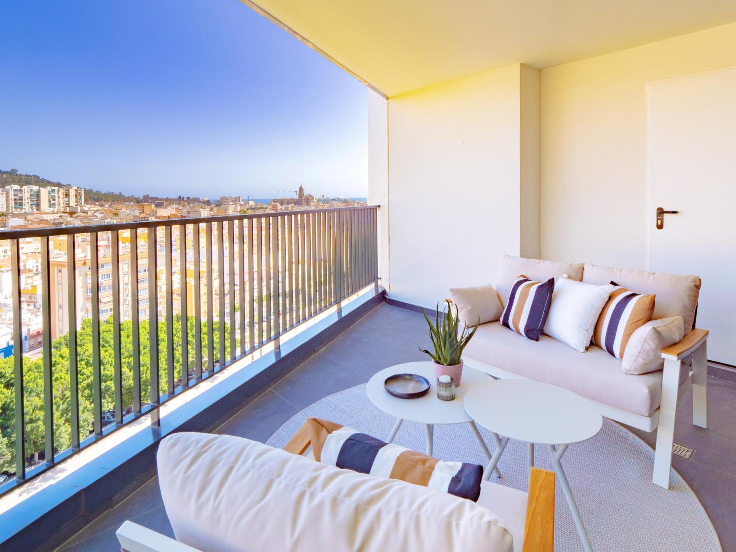 Cubo's Luxury Urban Sky Apartment 12