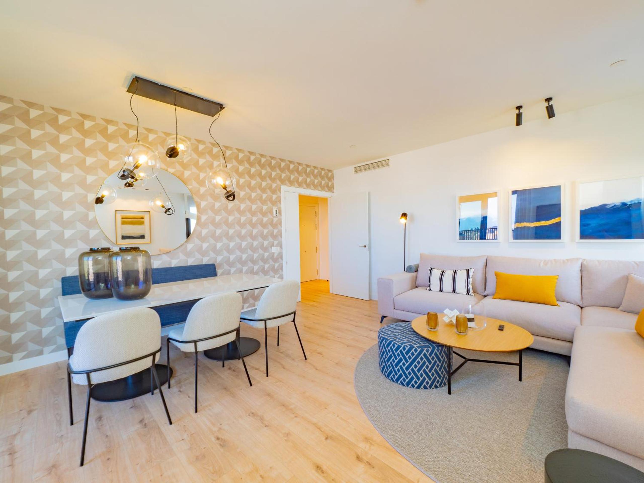 Cubo's Luxury Urban Sky Apartment 12