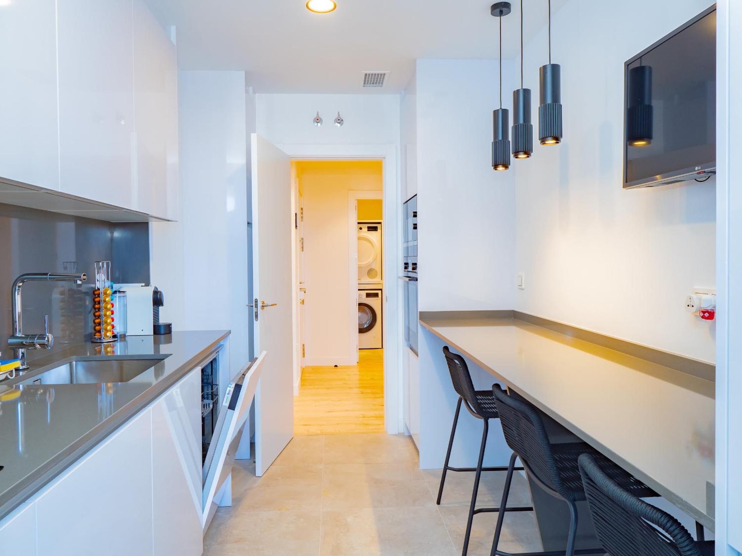 Cubo's Luxury Urban Sky Apartment 12