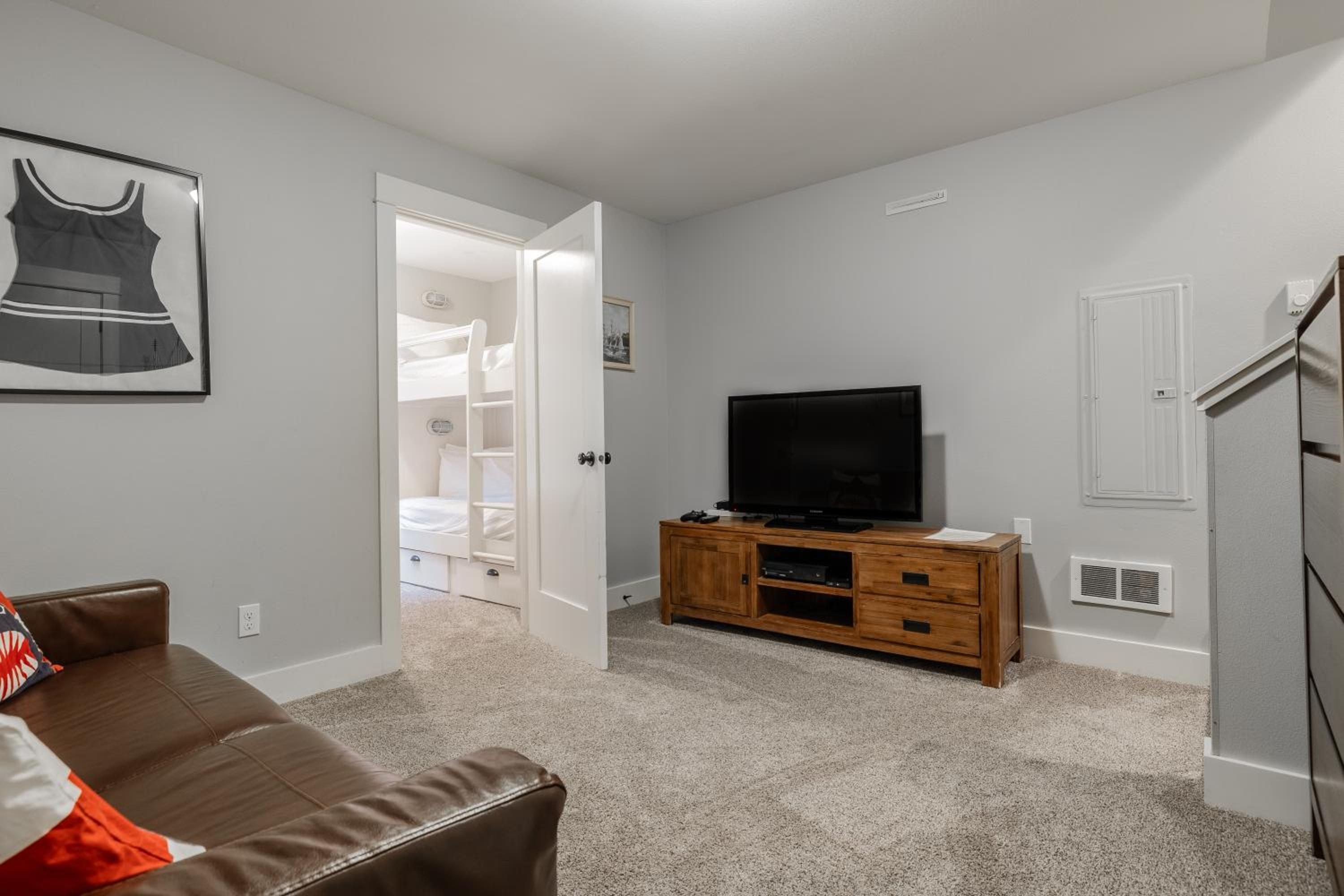 Vintage Beach by Seabrook Hospitality view 3