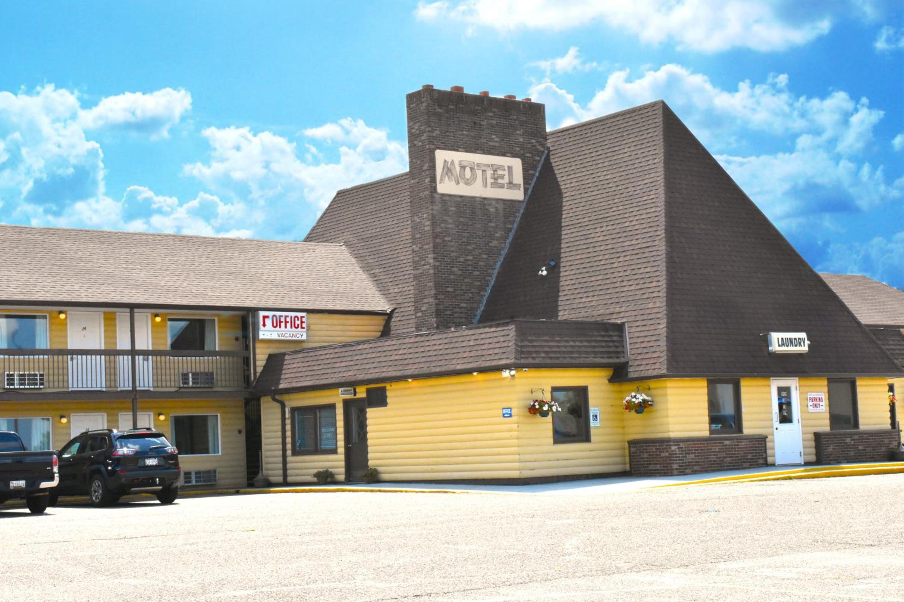 The Trail Inn - Grantsburg, WI - 703 WI-70