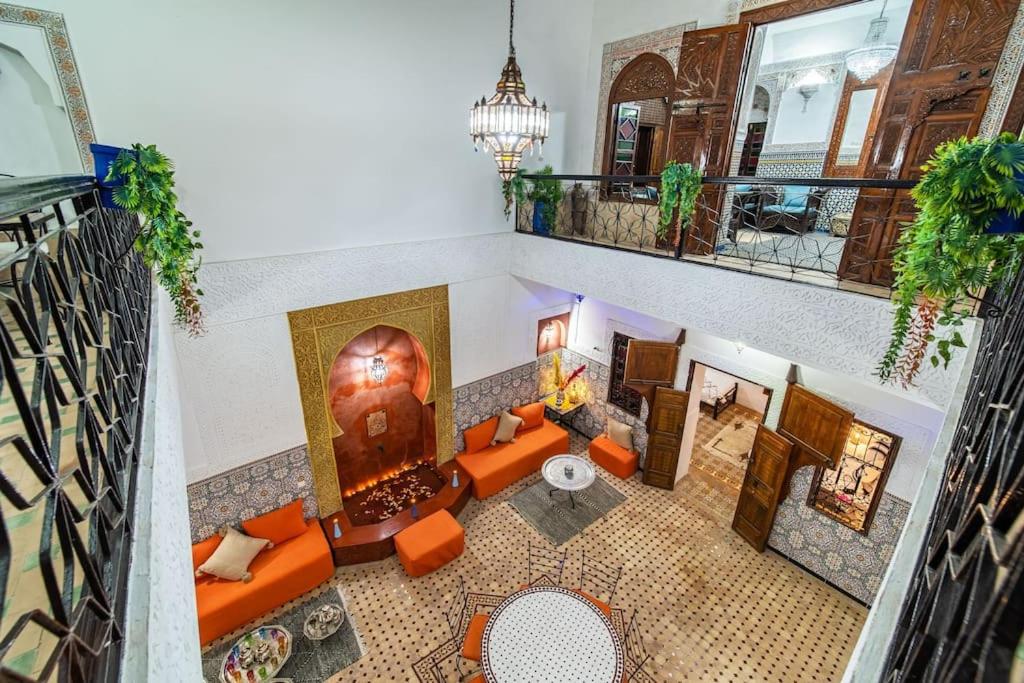 lounge
