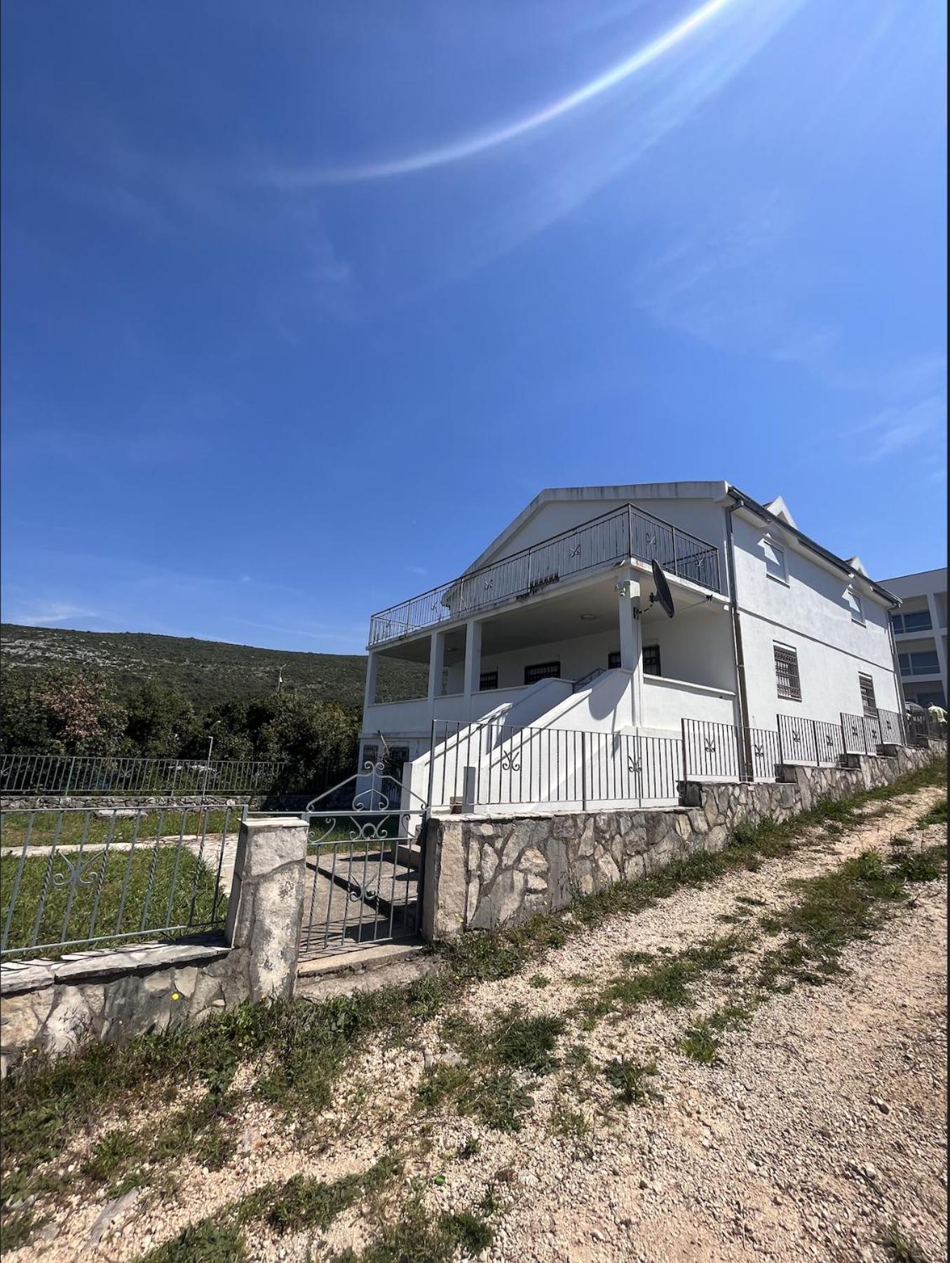 Zukovica Villa