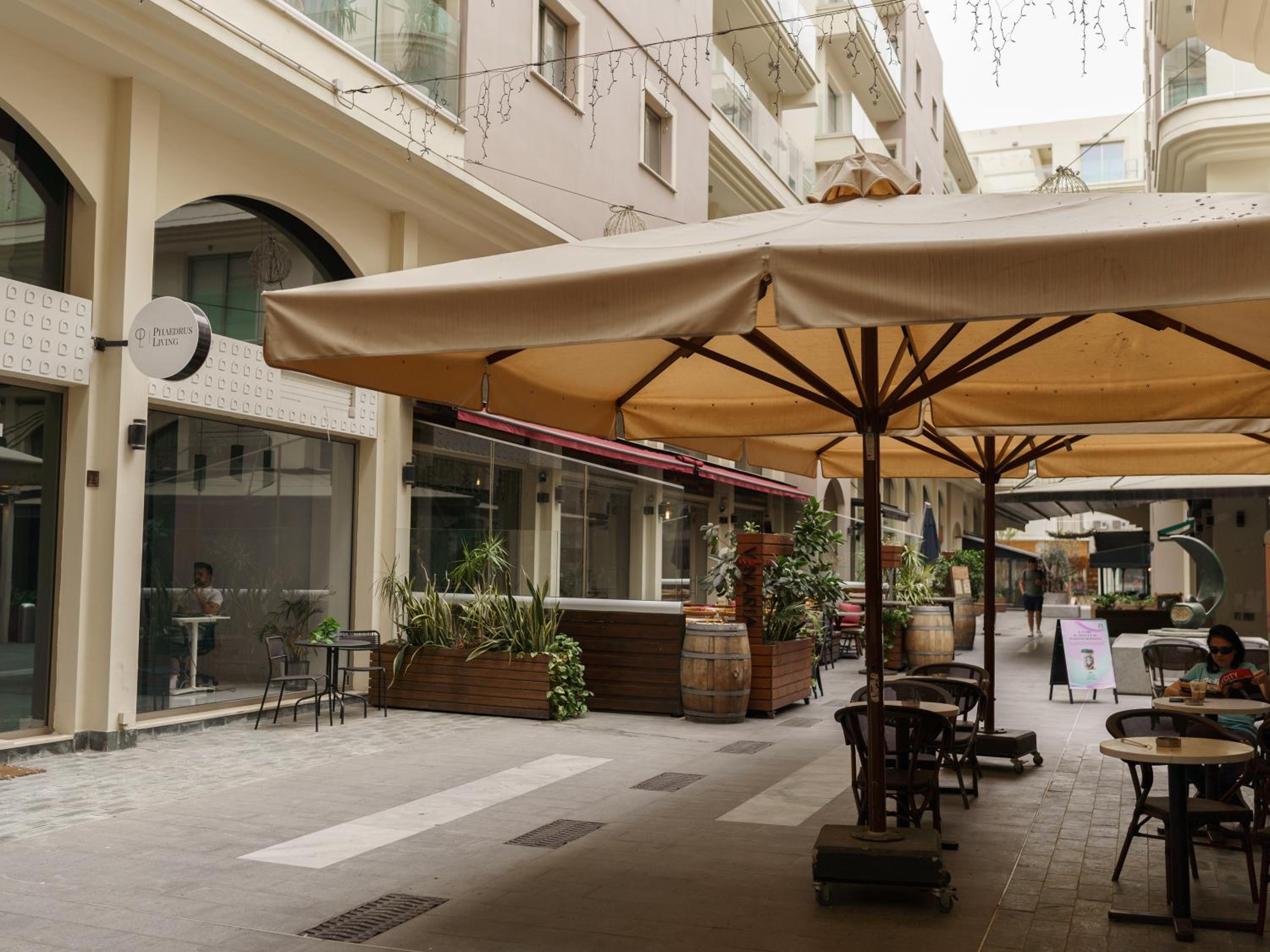 Halcyon Central Apartments