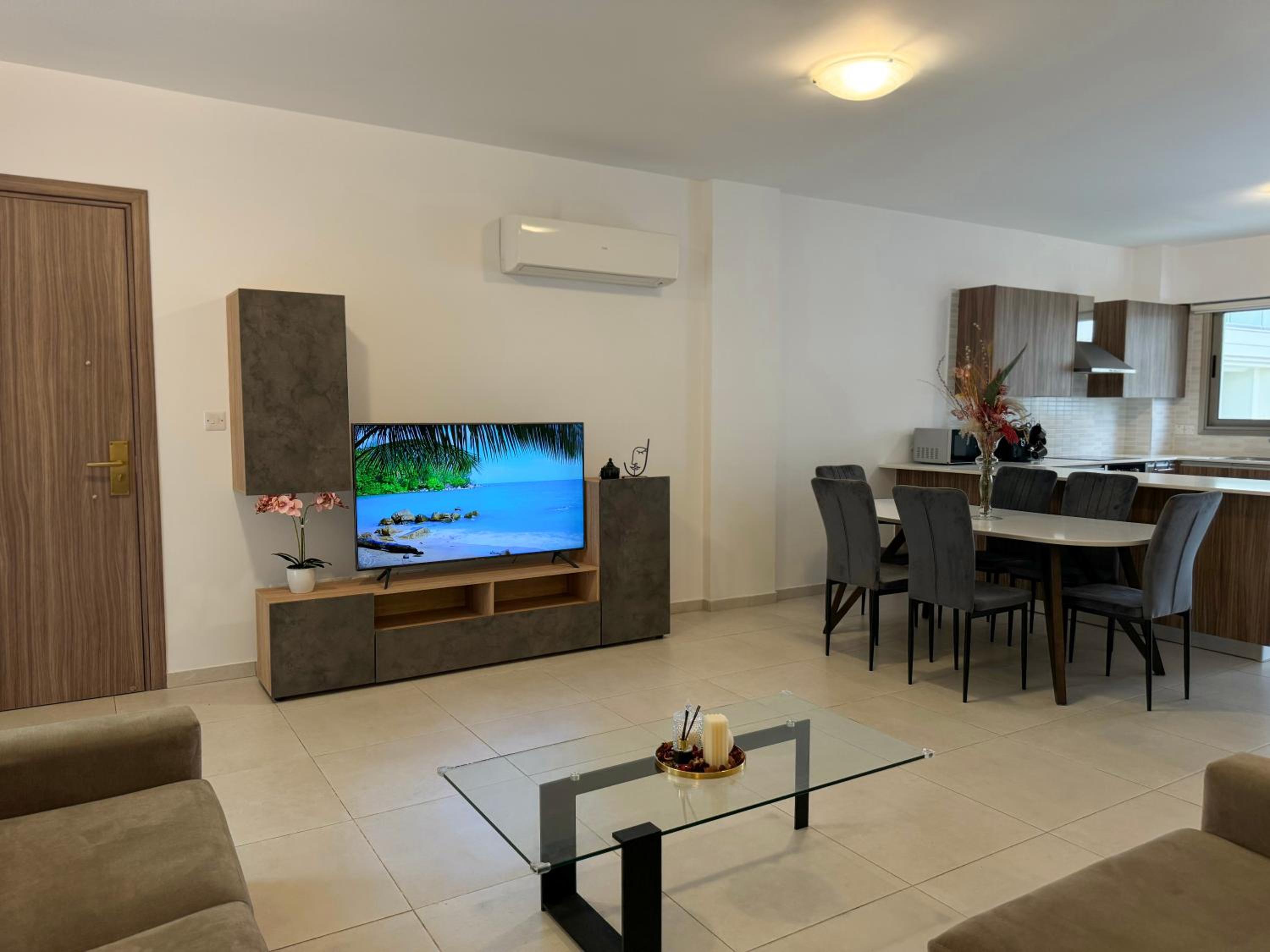 Halcyon Central Apartments