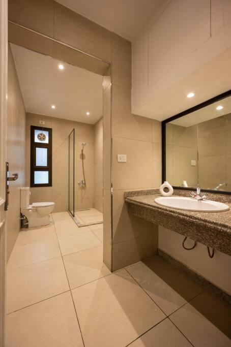 Modern 3 BR in heart of Maadi