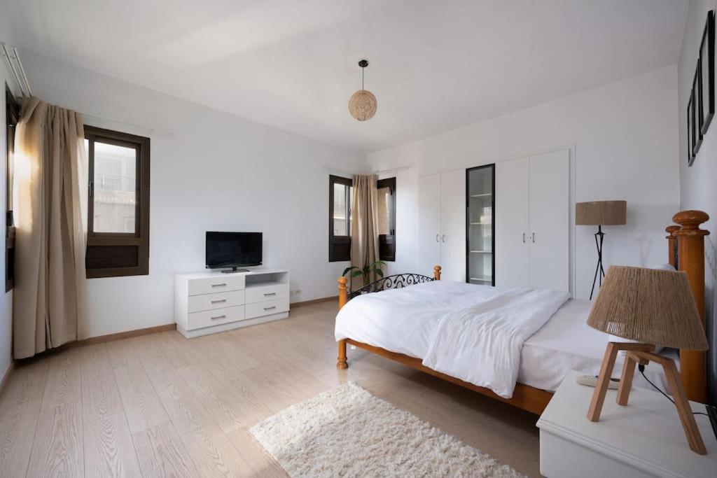 Modern 3 BR in heart of Maadi