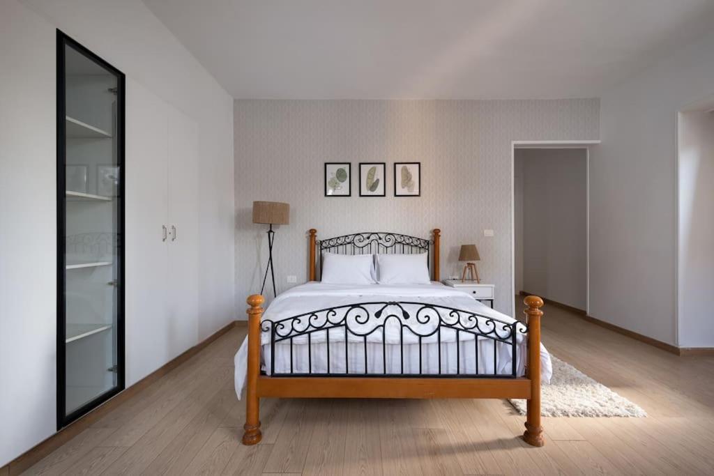 Modern 3 BR in heart of Maadi