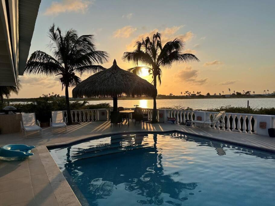Ruby Villa - Lakes Edge