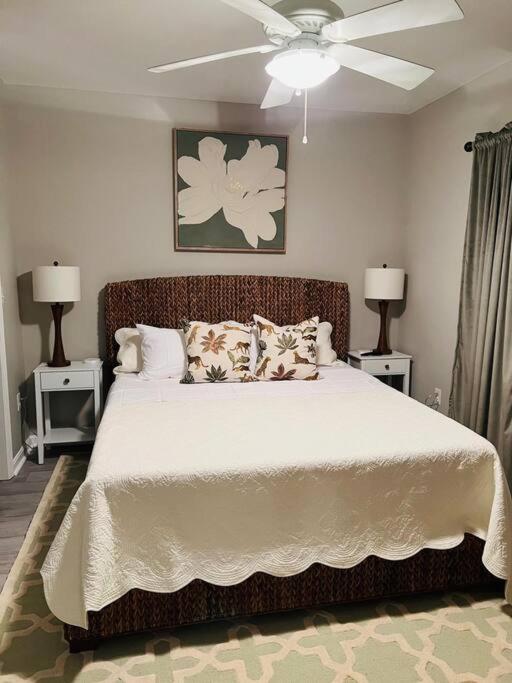 Family perfect getaway 2 bedroom apartment view 2