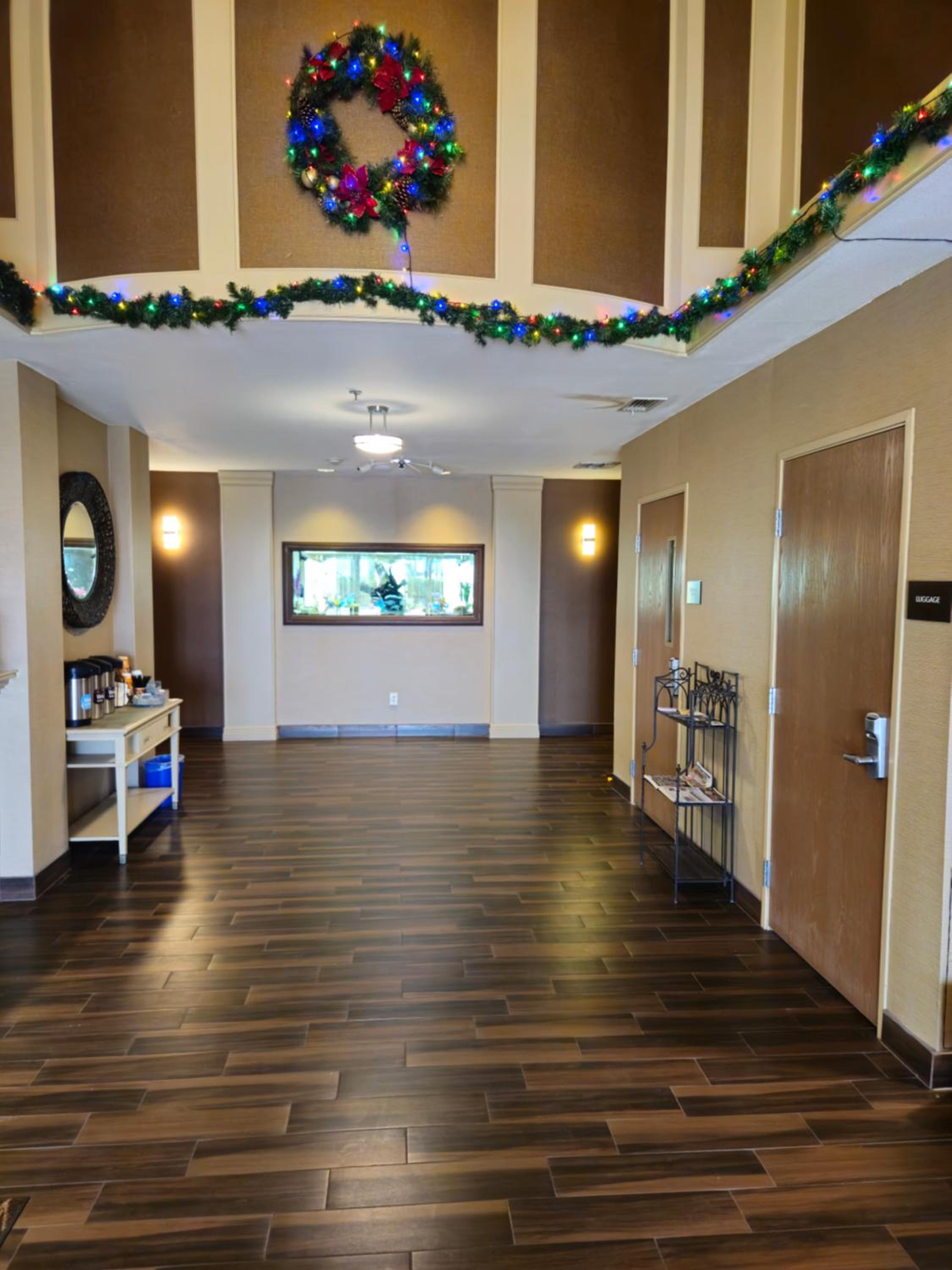 Comfort Inn  Suites Donna near I-2 - Property Image 10
