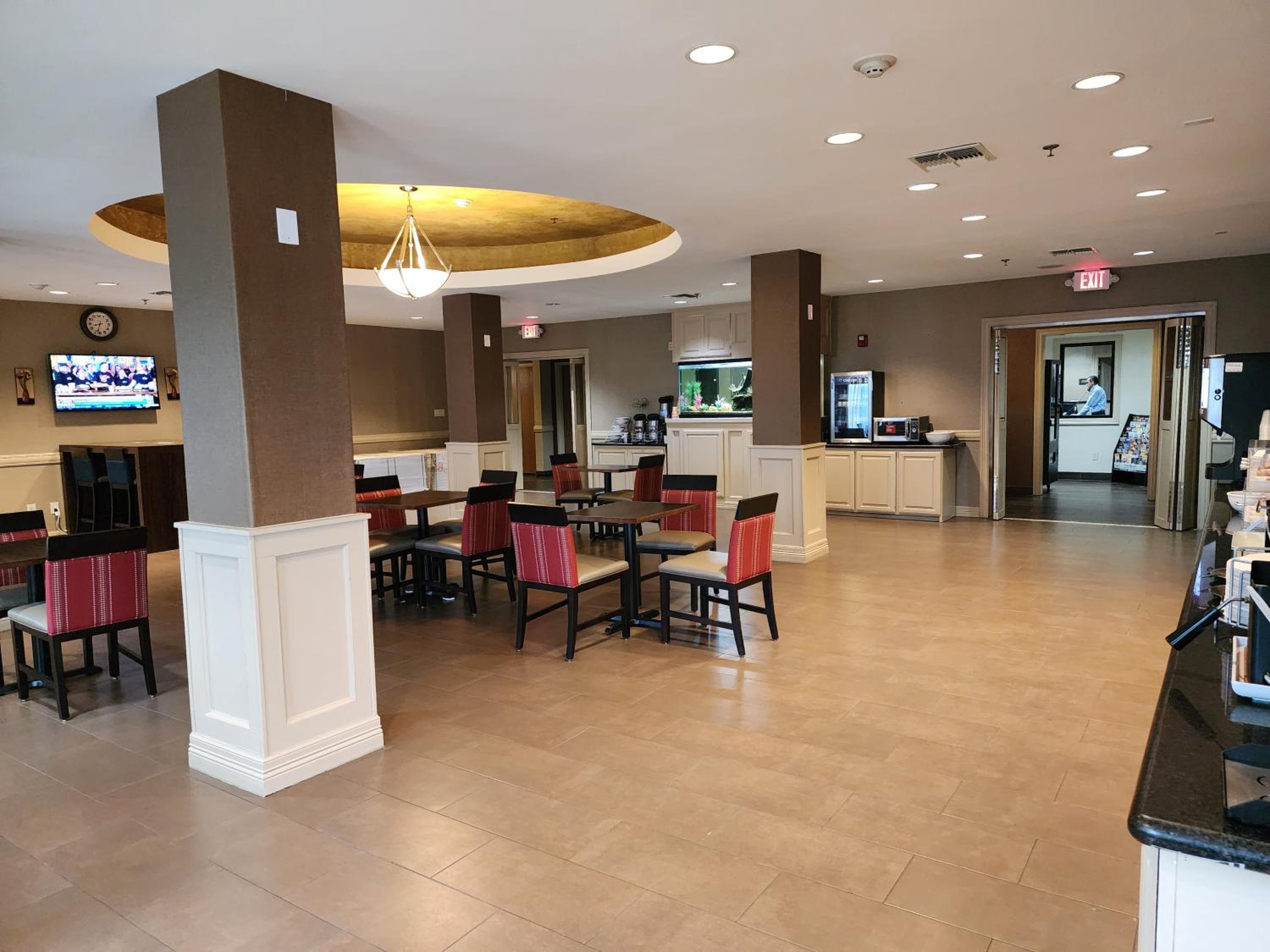 Comfort Inn  Suites Donna near I-2 - Property Image 8