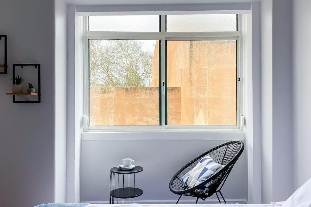 Uptown Stylish Apartment view 5