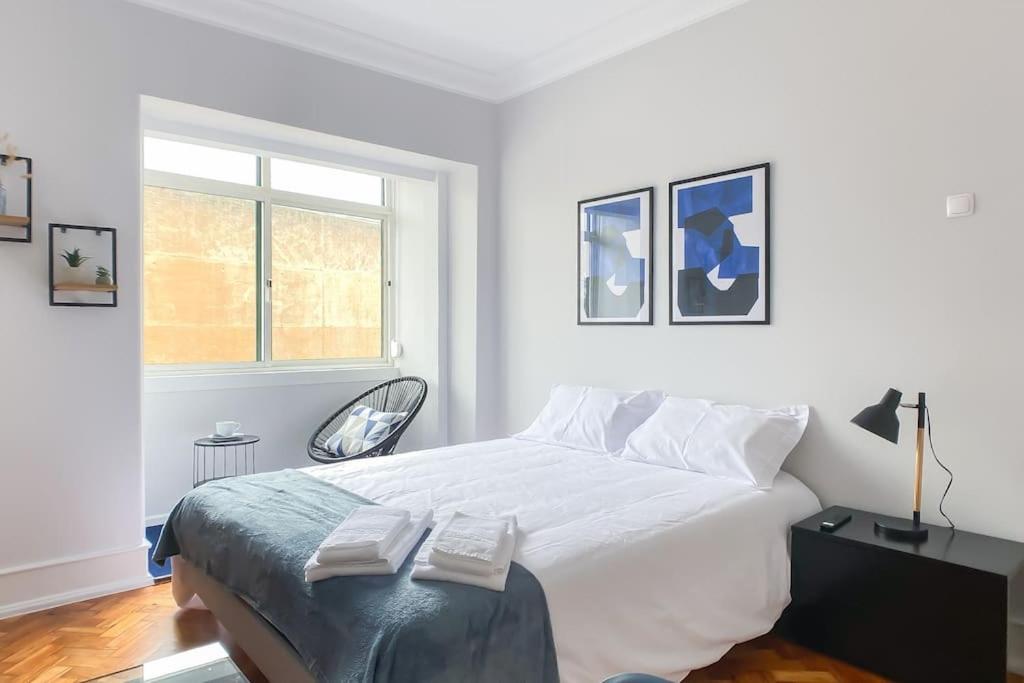 Uptown Stylish Apartment view 4