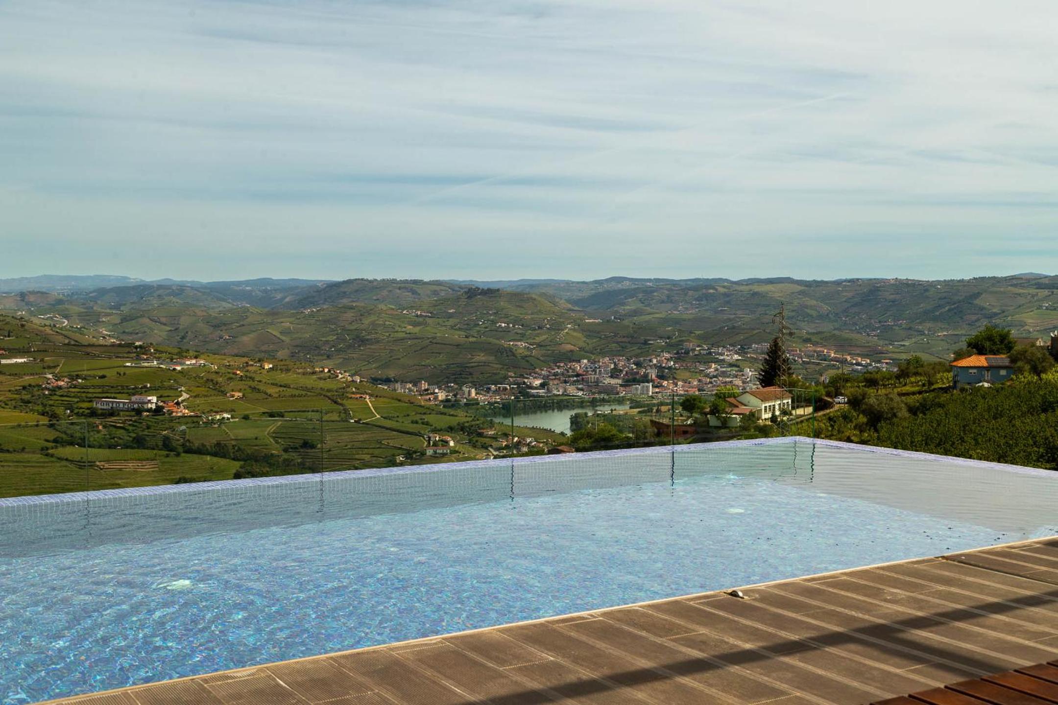 Casa da Quebrada, Douro view 3