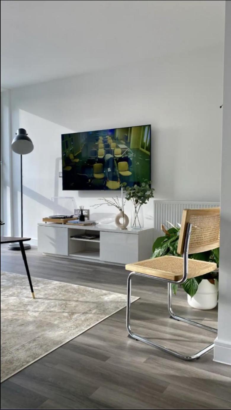 Scandi Style Flat in London with Private Terrace