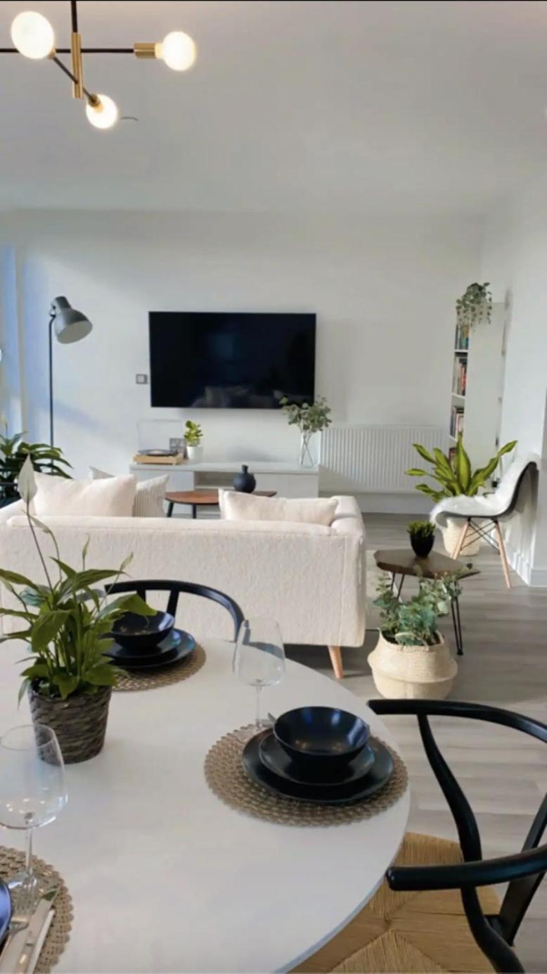 Scandi Style Flat in London with Private Terrace