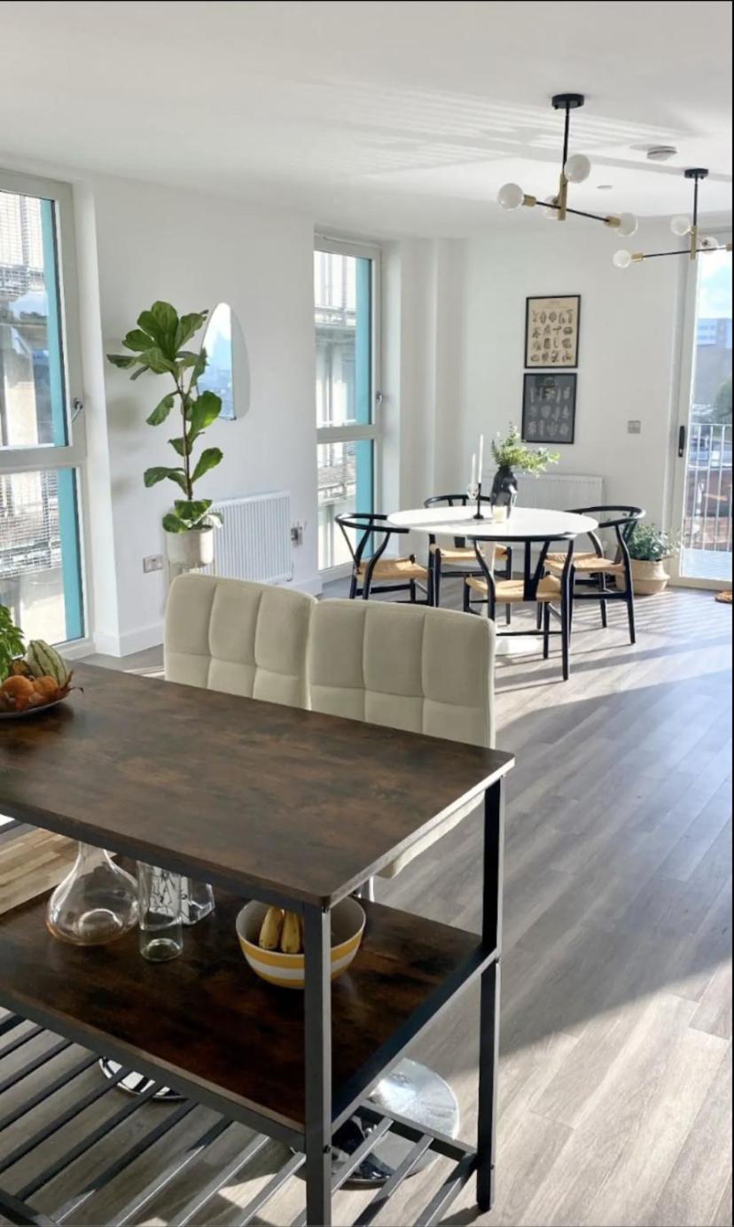 Scandi Style Flat in London with Private Terrace