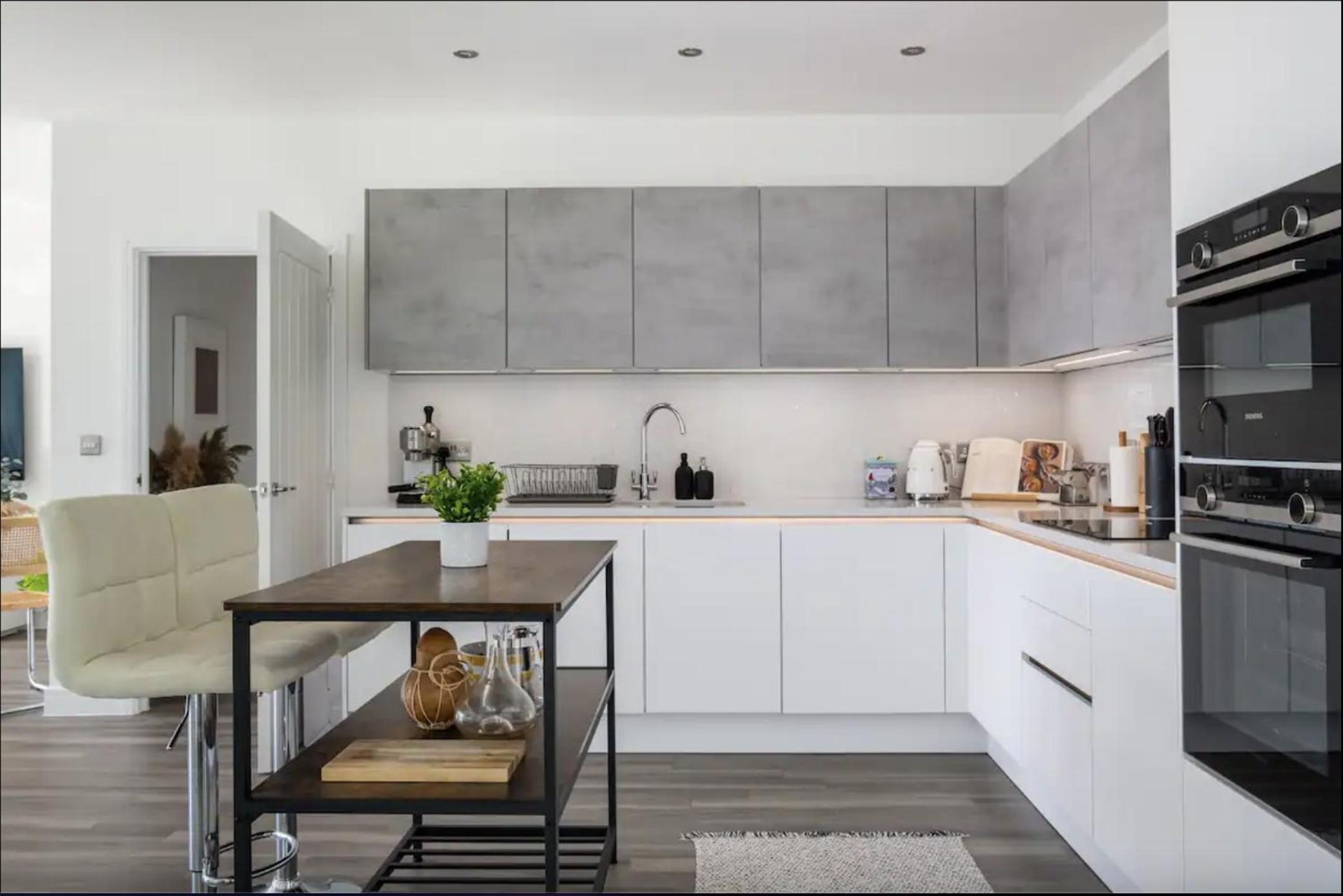 Scandi Style Flat in London with Private Terrace