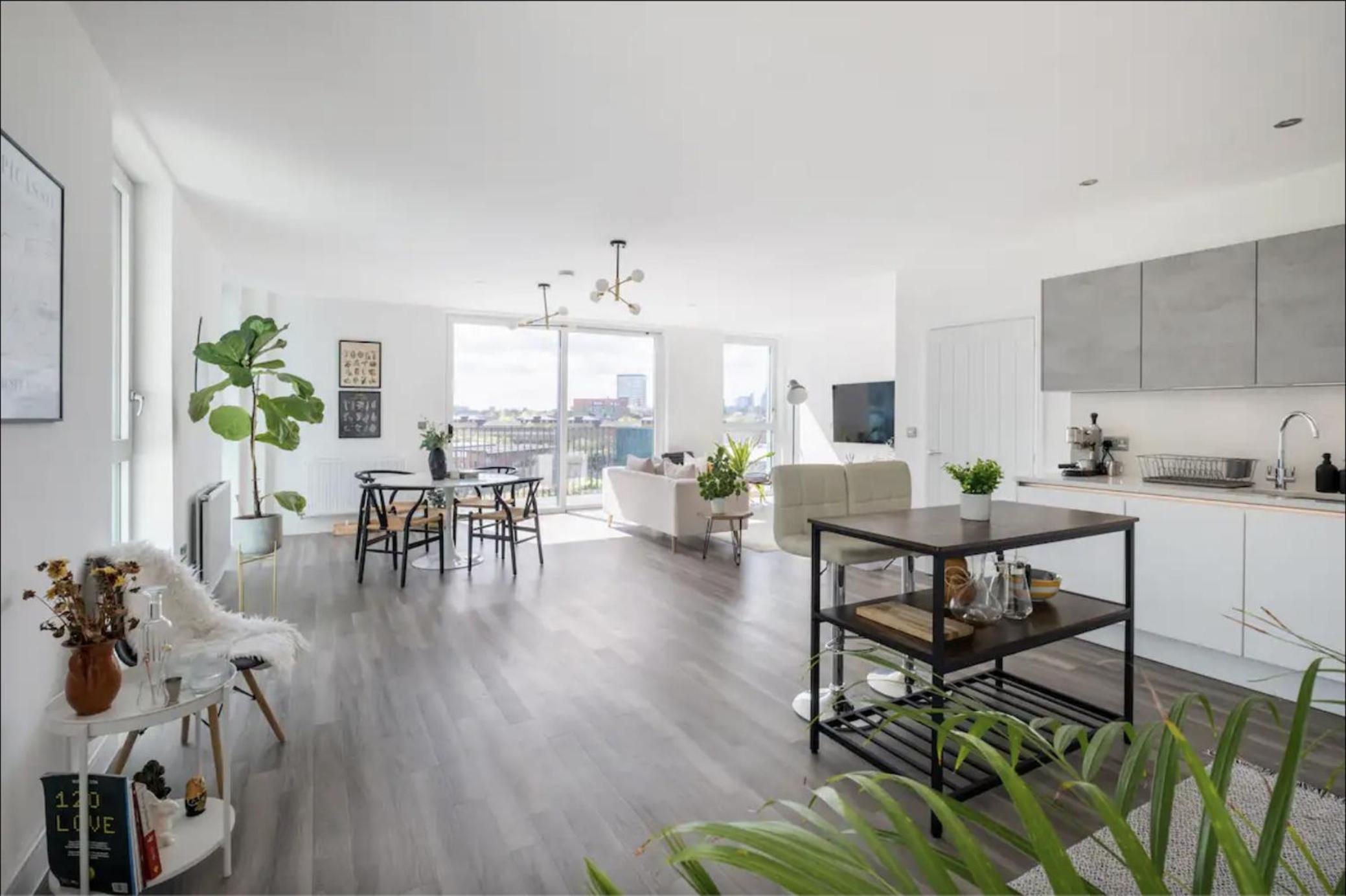 Scandi Style Flat in London with Private Terrace