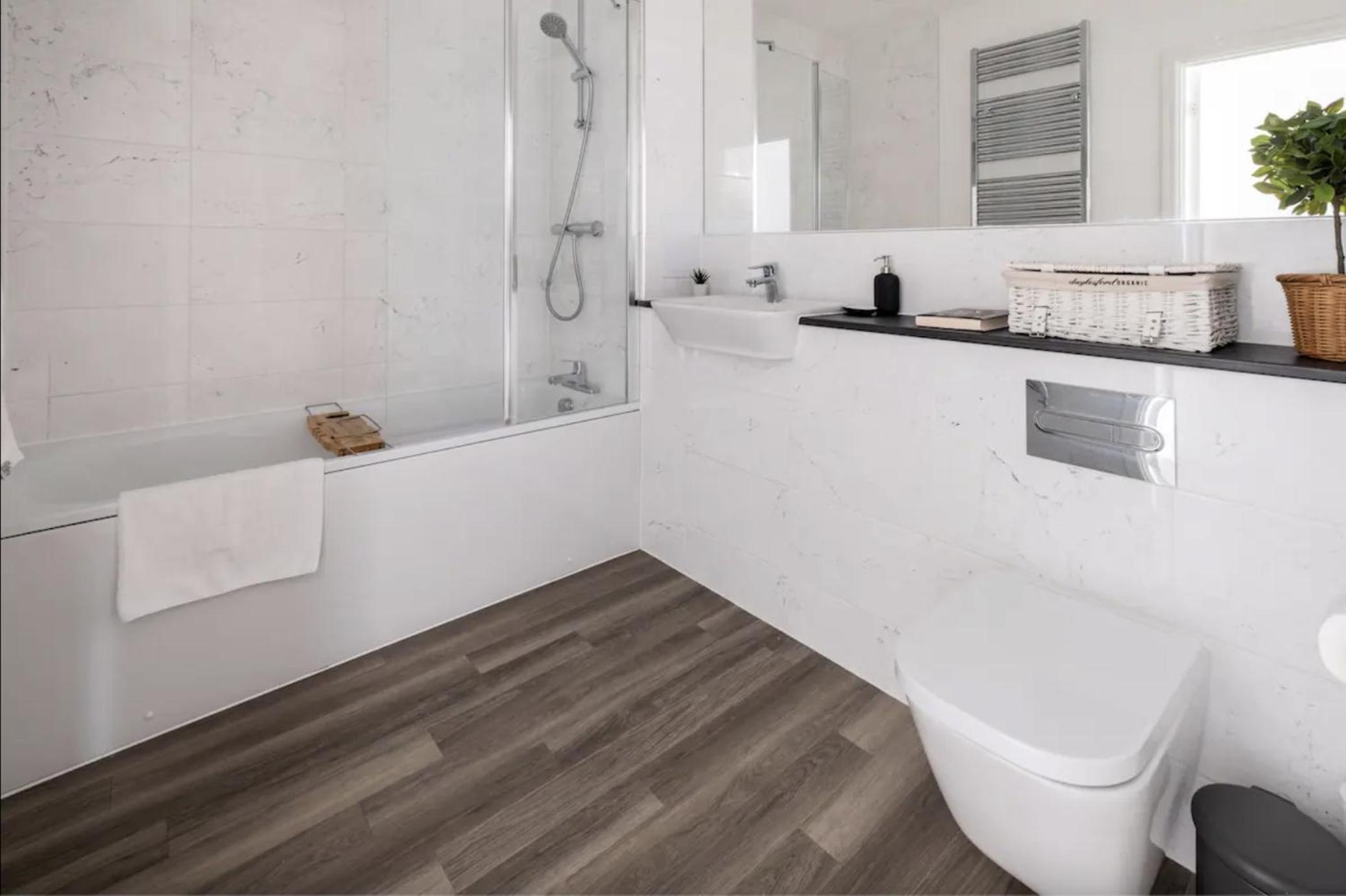 Scandi Style Flat in London with Private Terrace