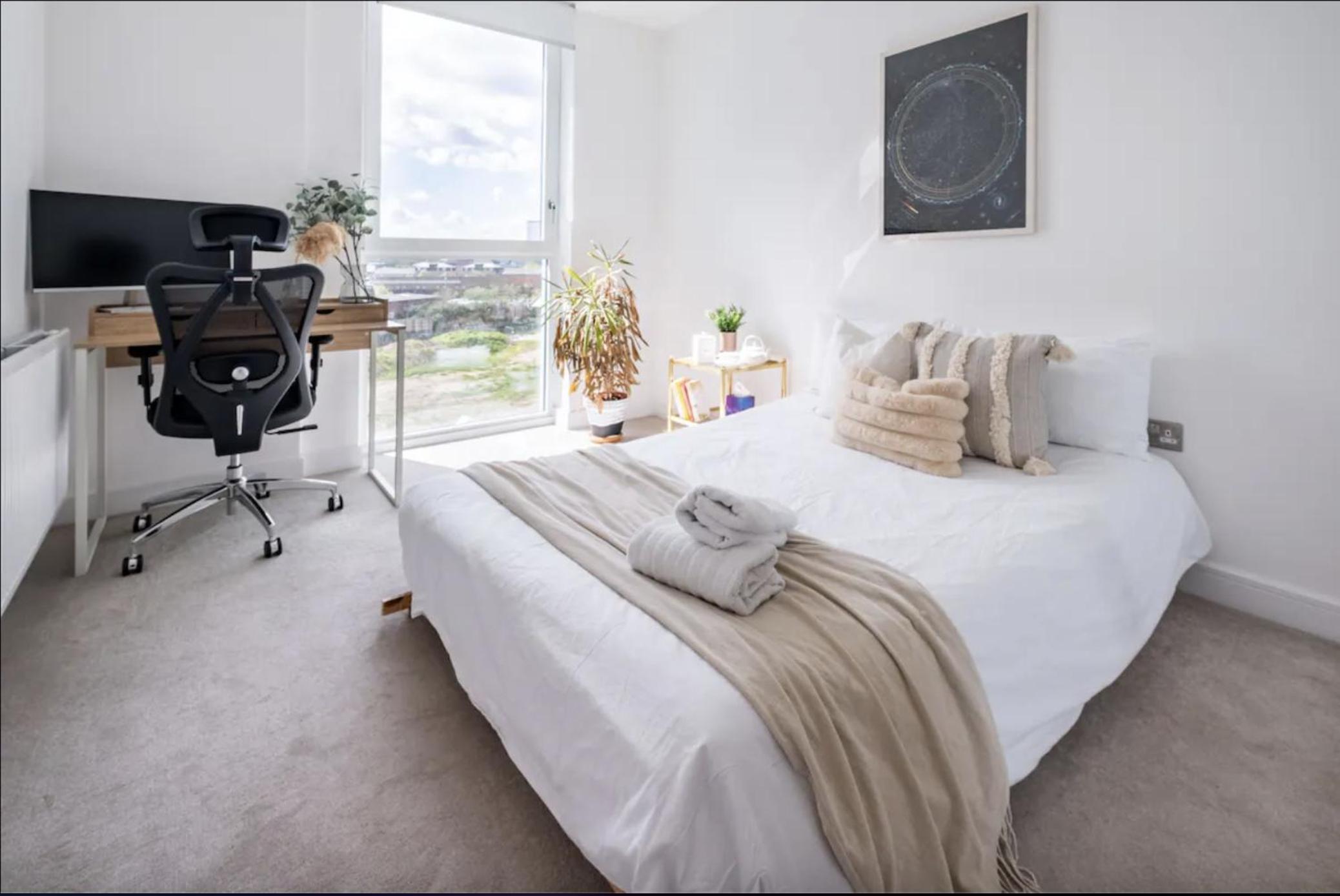 Scandi Style Flat in London with Private Terrace