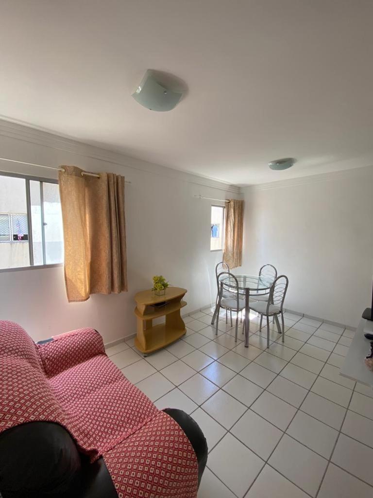Residencial jardim Feitosa Bloco 4 Apto 201