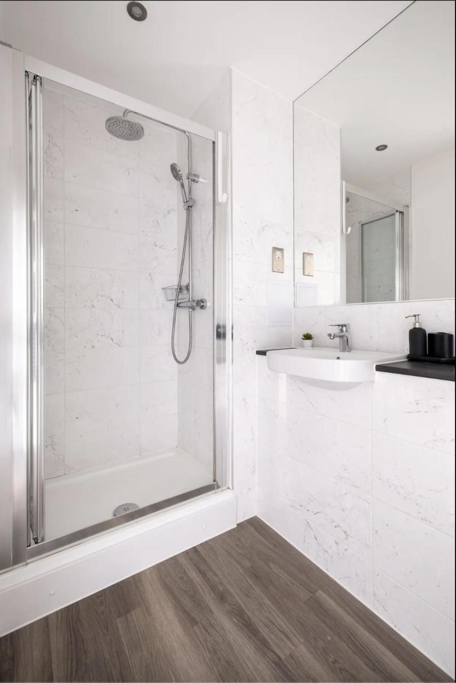 Scandi Style Flat in London with Private Terrace