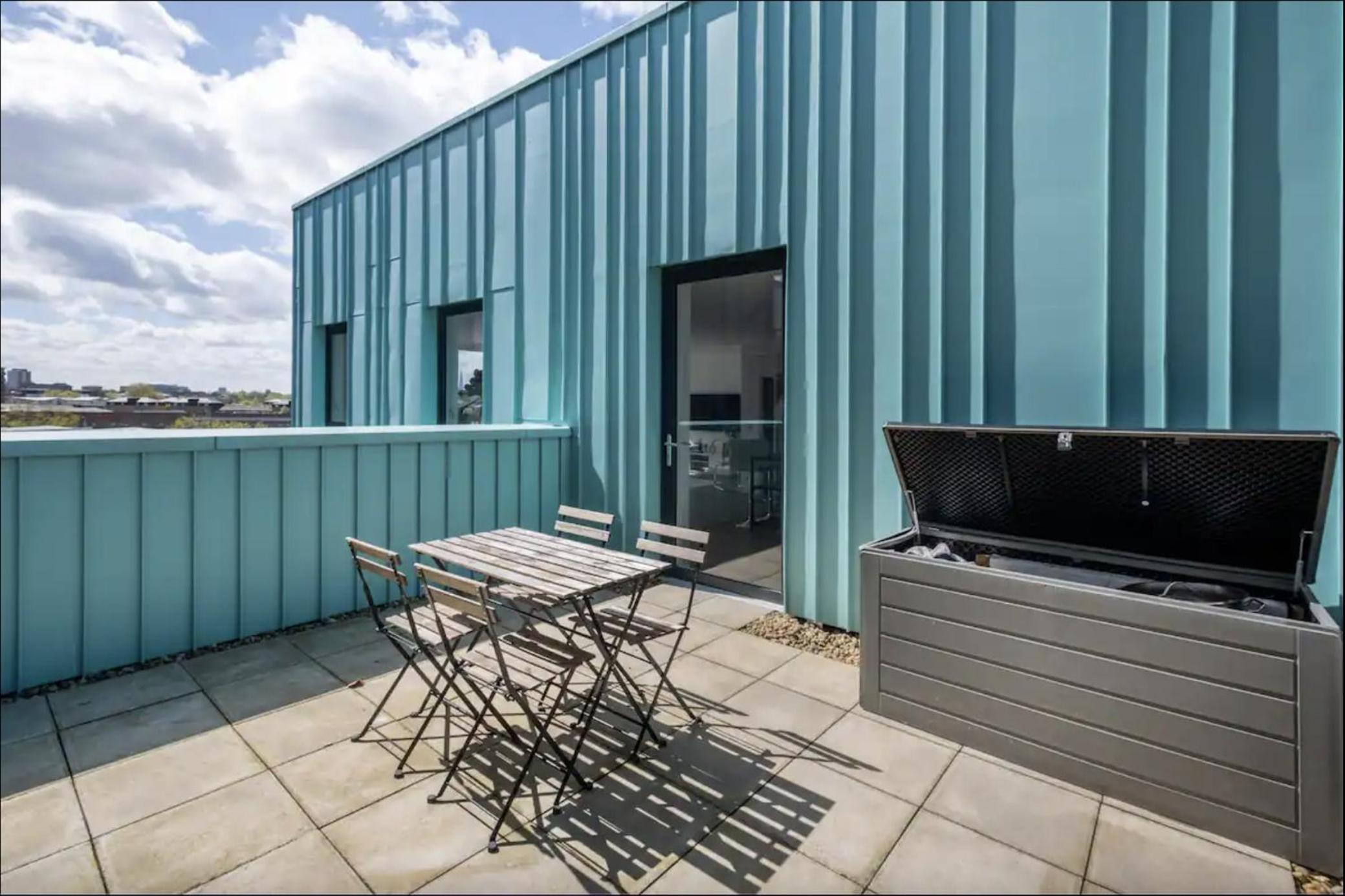 Scandi Style Flat in London with Private Terrace