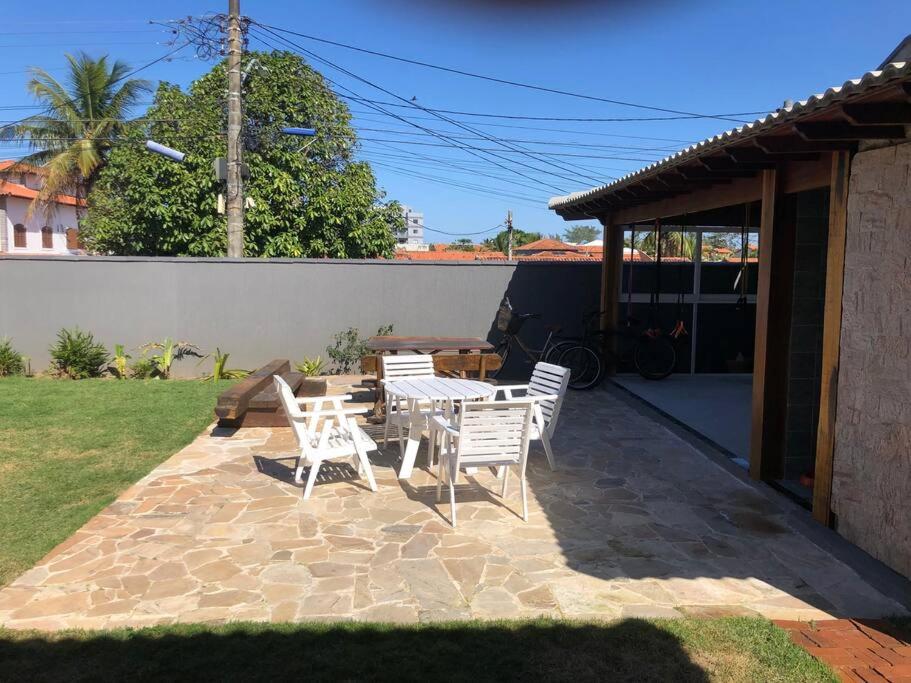 Casa maravilhosa a 2 quadras da praia - 5 suites