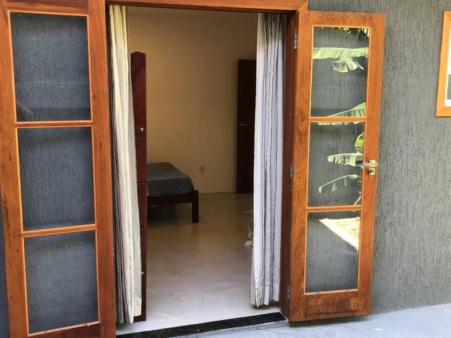 Casa maravilhosa a 2 quadras da praia - 5 suites