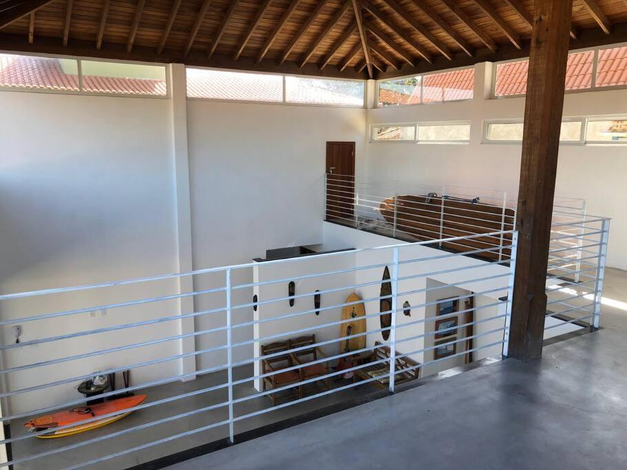 Casa maravilhosa a 2 quadras da praia - 5 suites