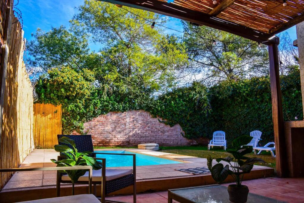 Hermosa Casa, Chacras de Coria-Pileta-Parrilla-AA