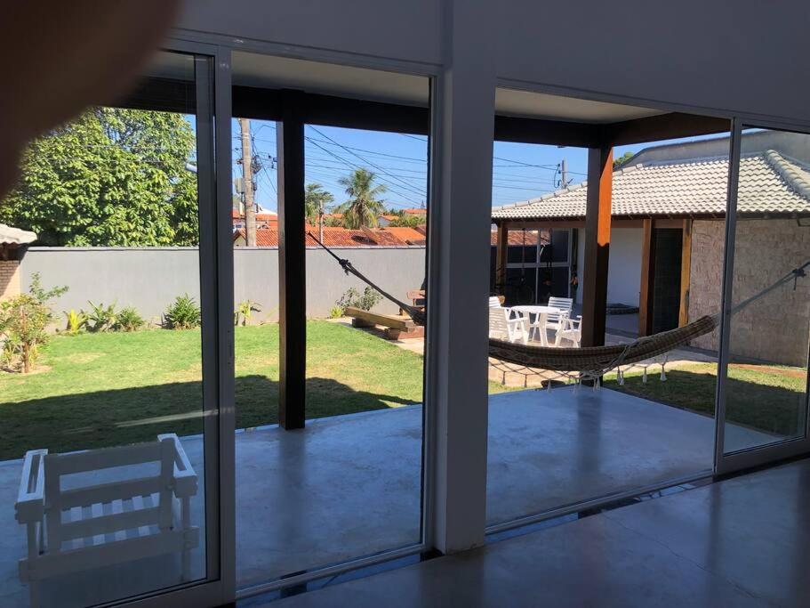 Casa maravilhosa a 2 quadras da praia - 5 suites