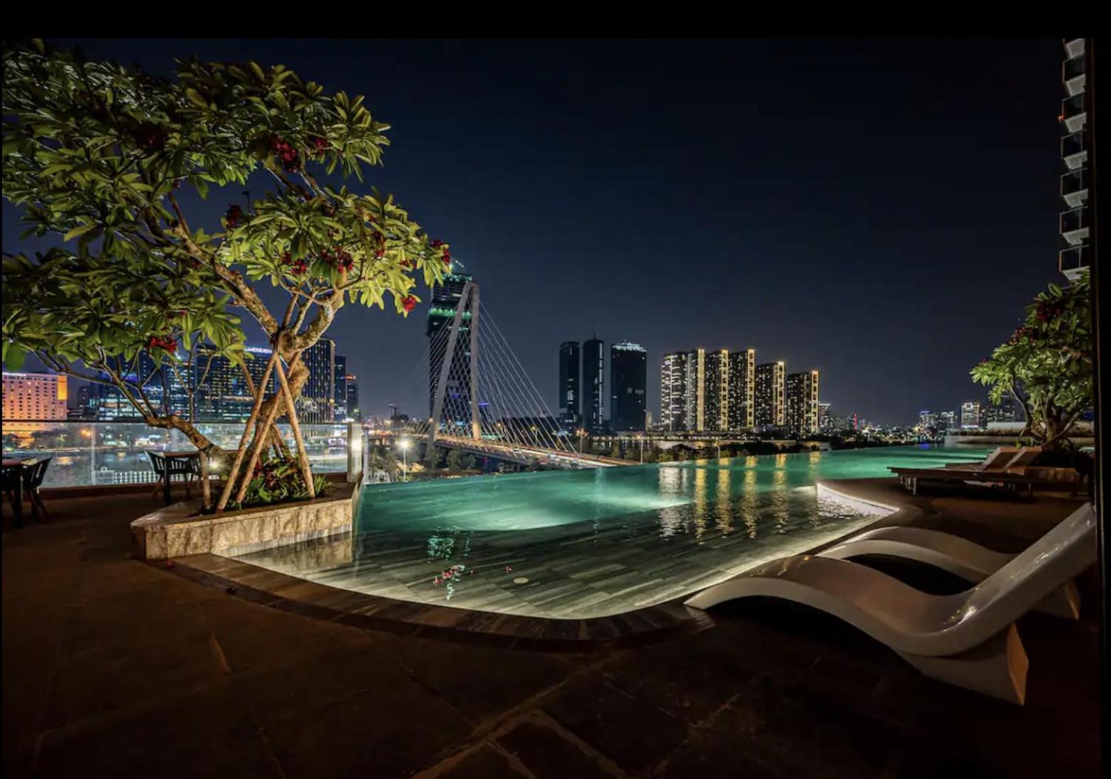 The Metropole Saigon - 5 Star Opera Towel