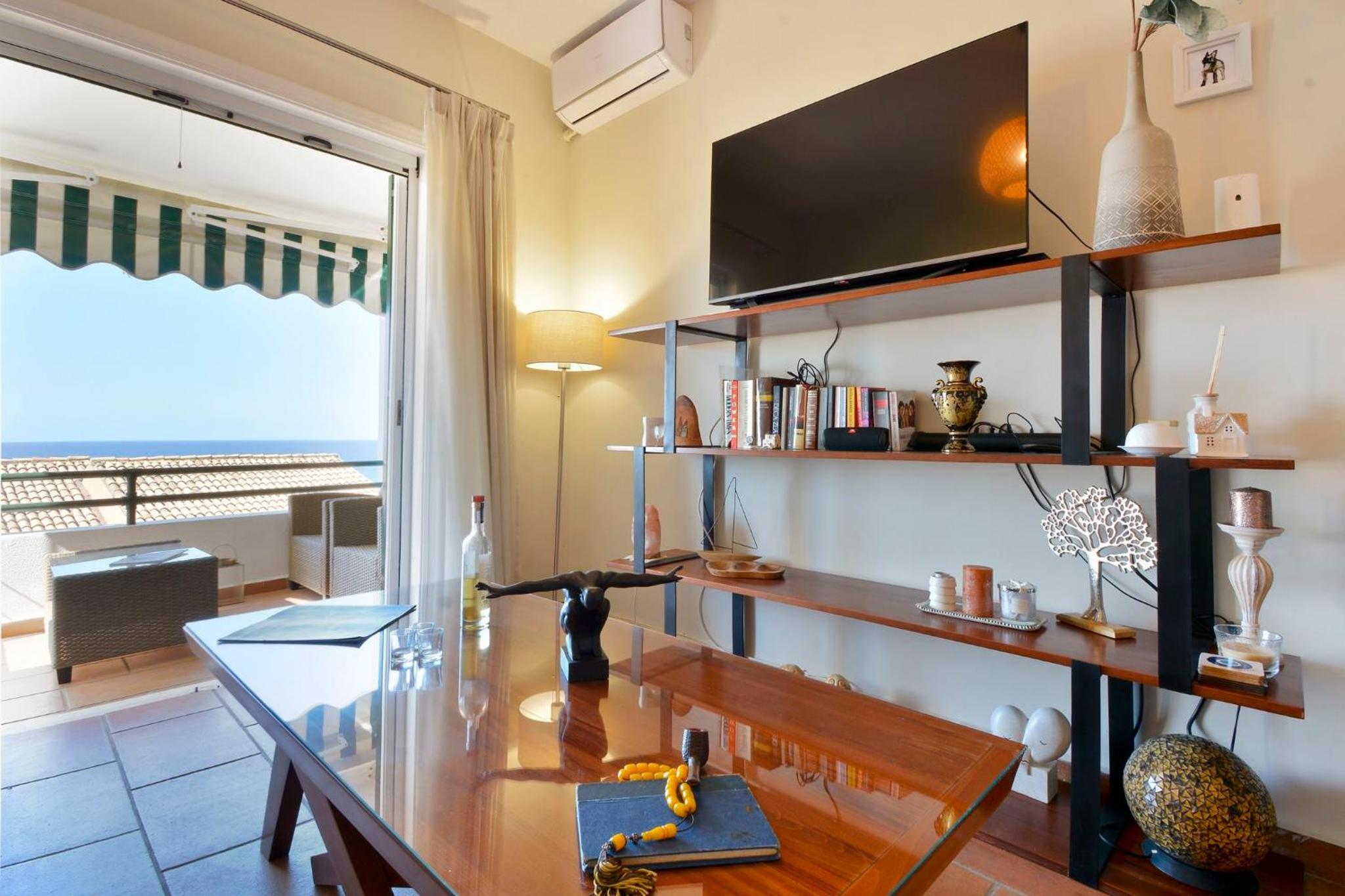 Two-bedroom Condo with Sea View in Glyfada view 5