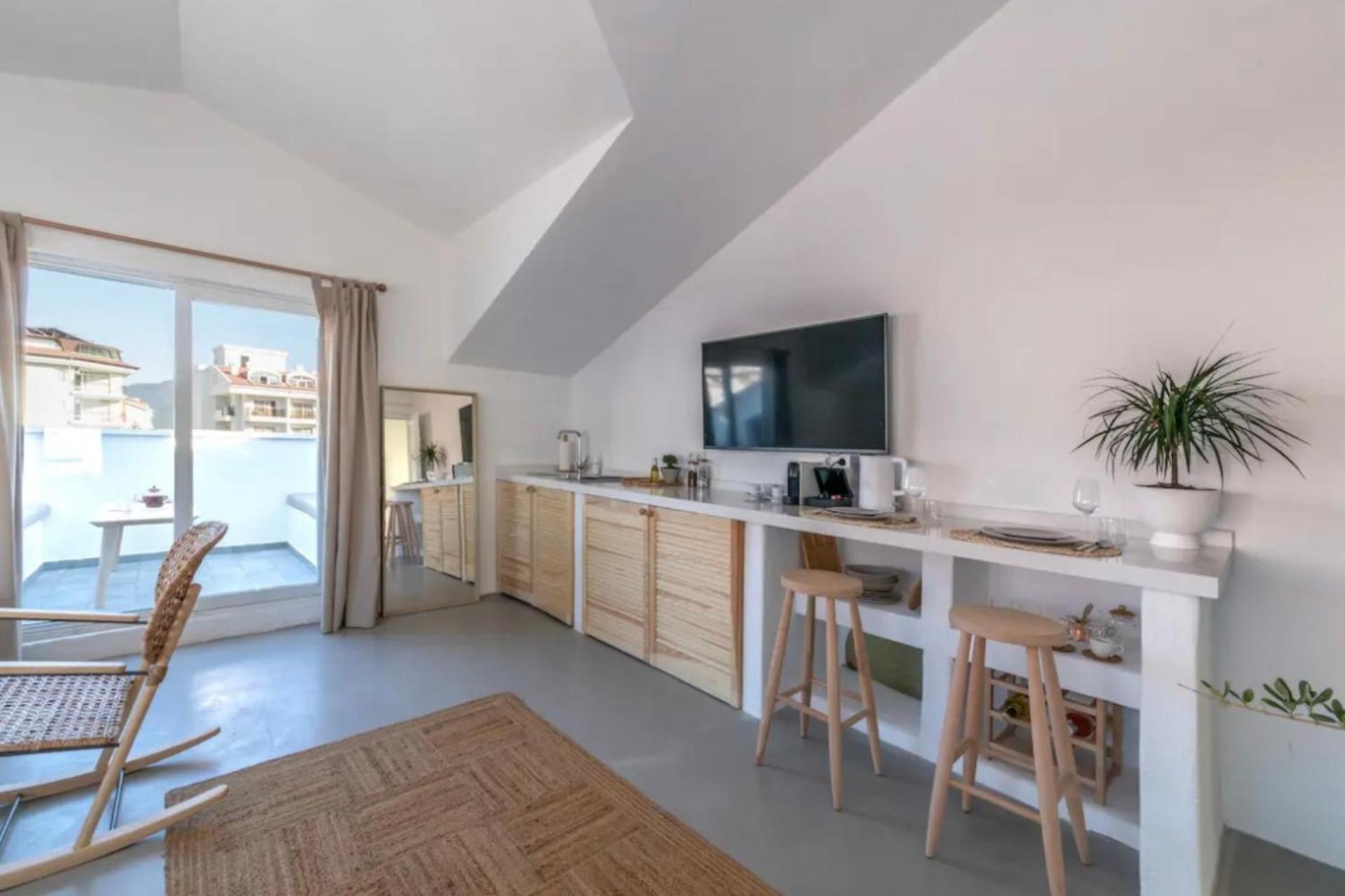 Luxurious and modern apartment in Marmaris Turkey view 4